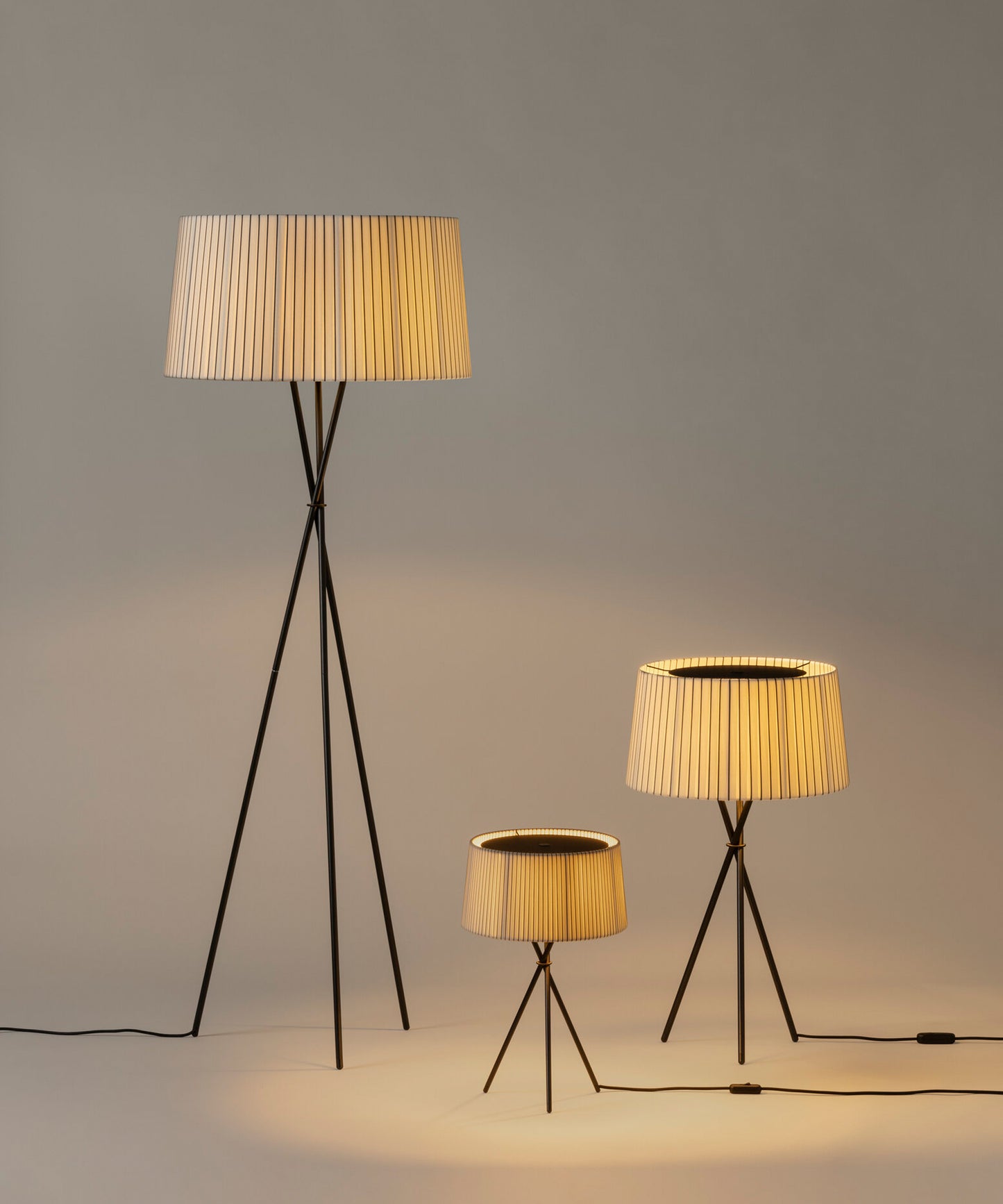 Tripode G5 Floor Lamp