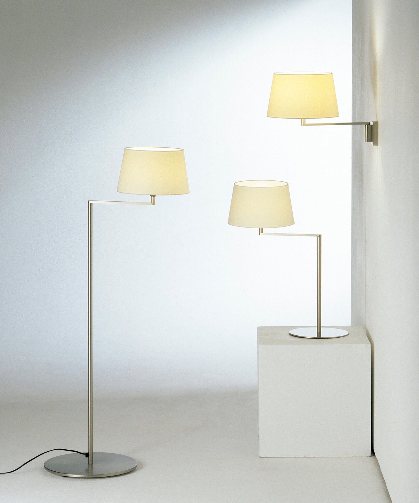 Americana Floor Lamp