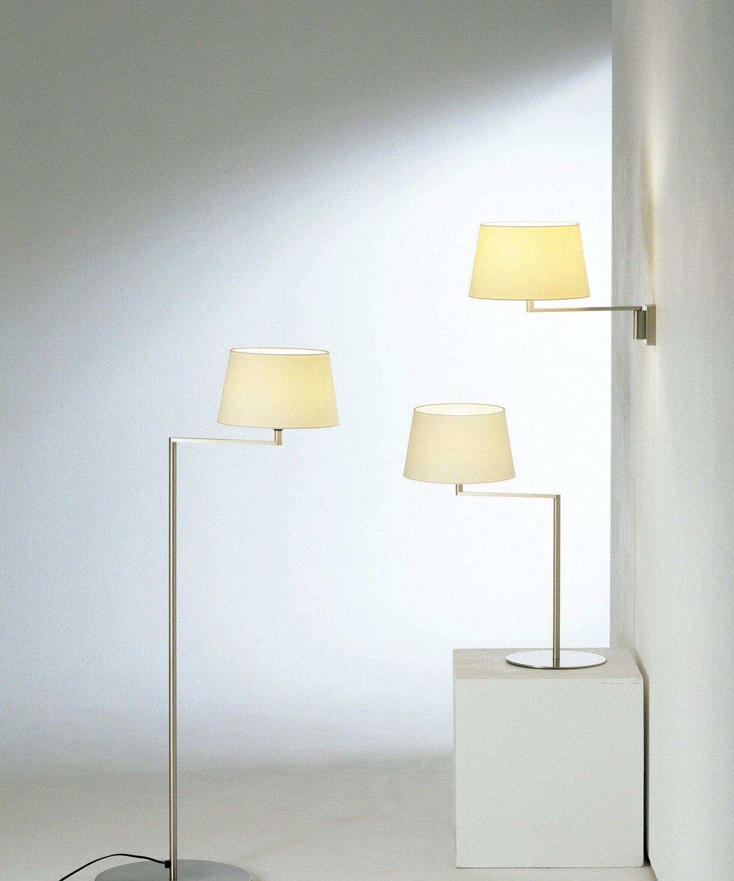Americana Table Lamp