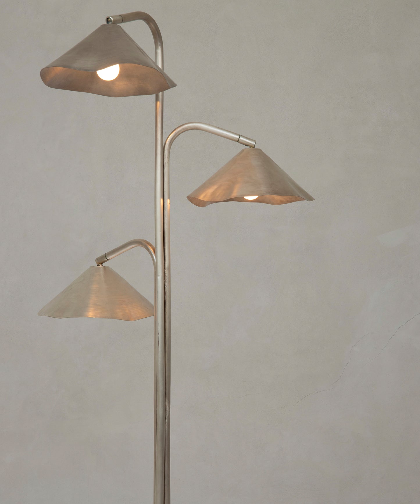 Antica I Floor Lamp