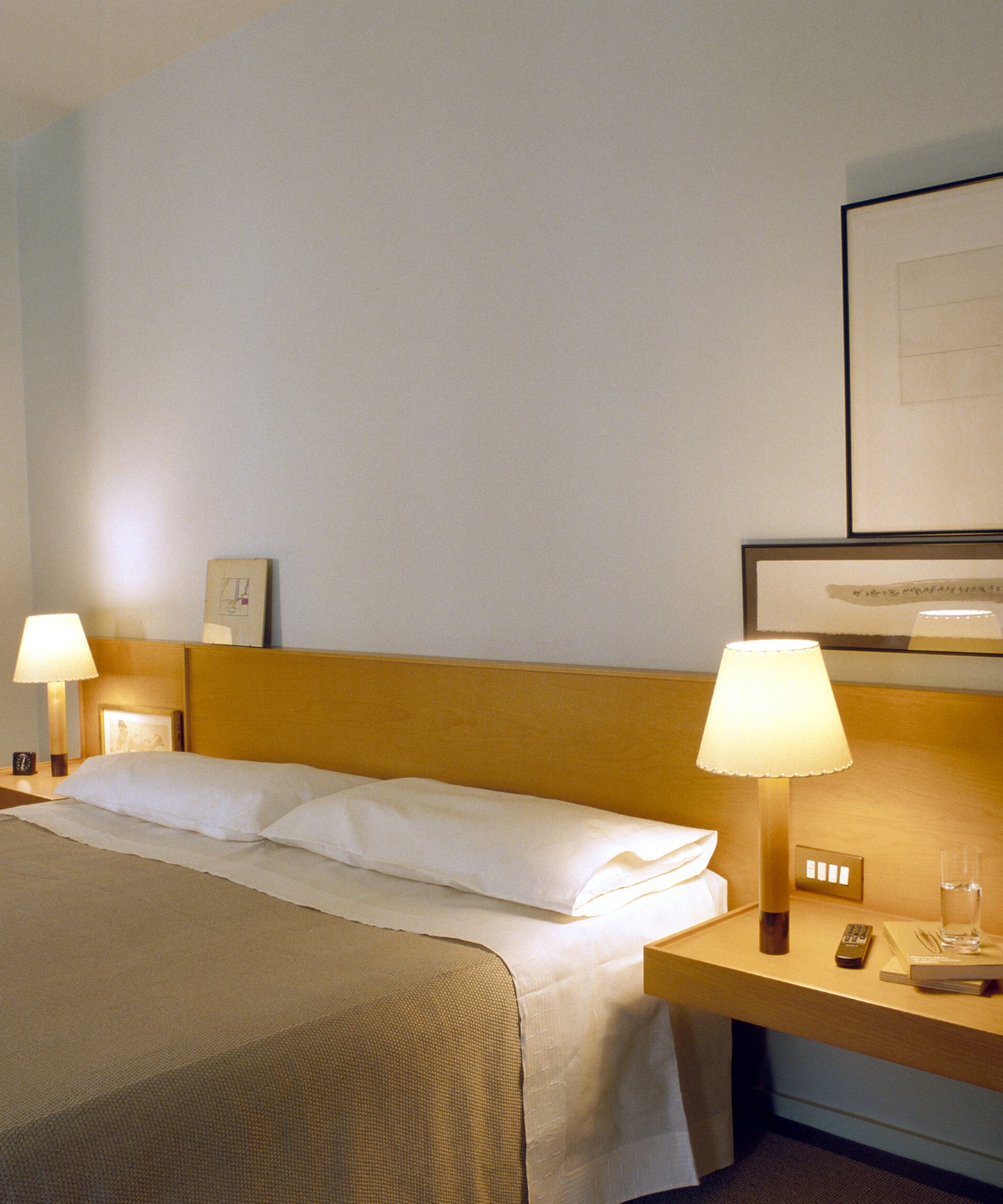 Basica M1 Table Lamp