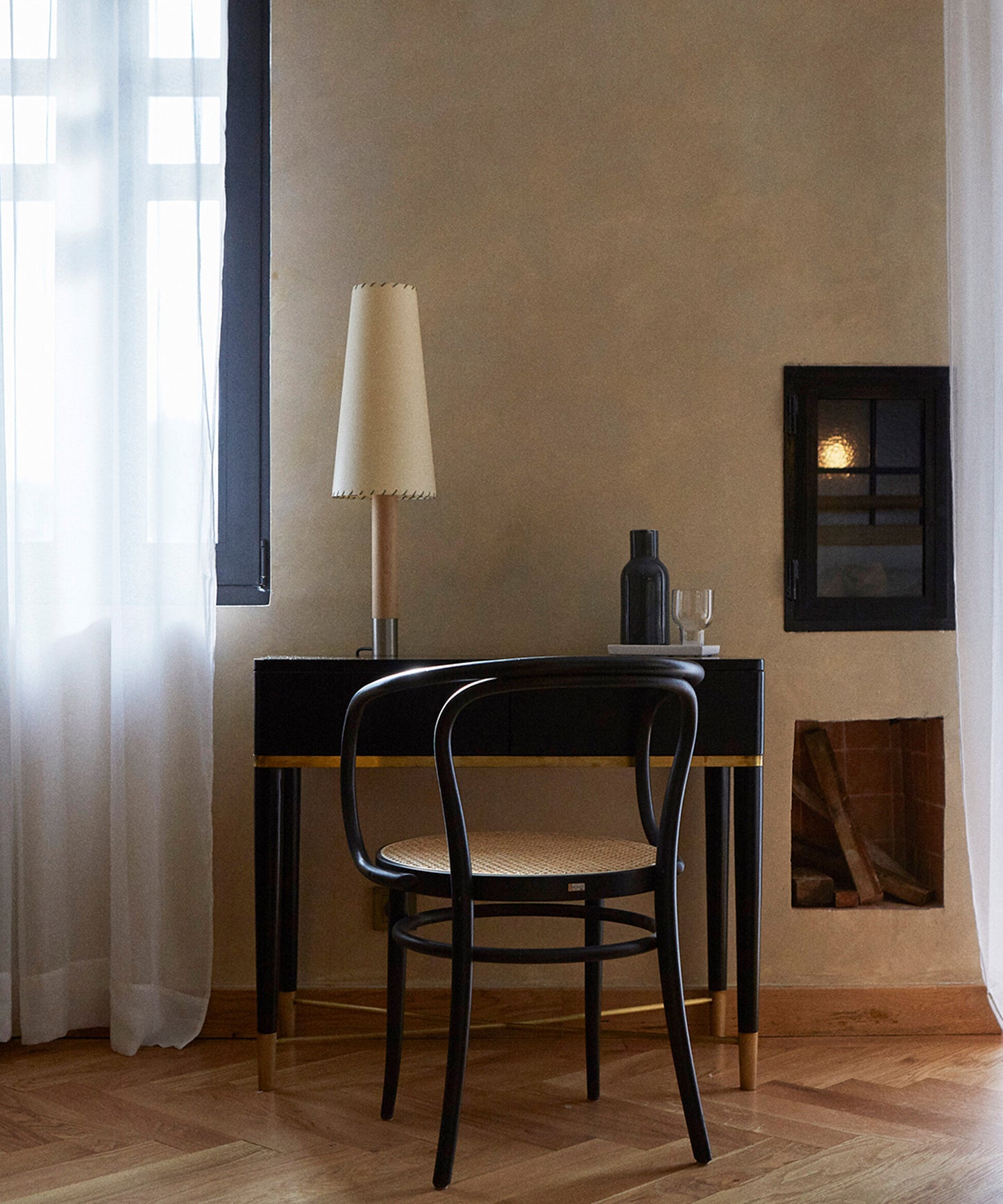 Basica M2 Table Lamp