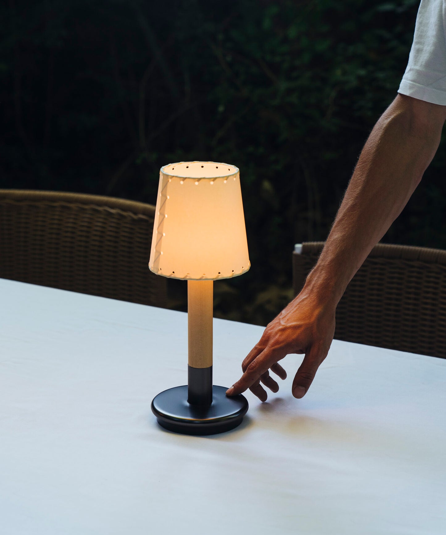 Básica Mínima Batería Table Lamp