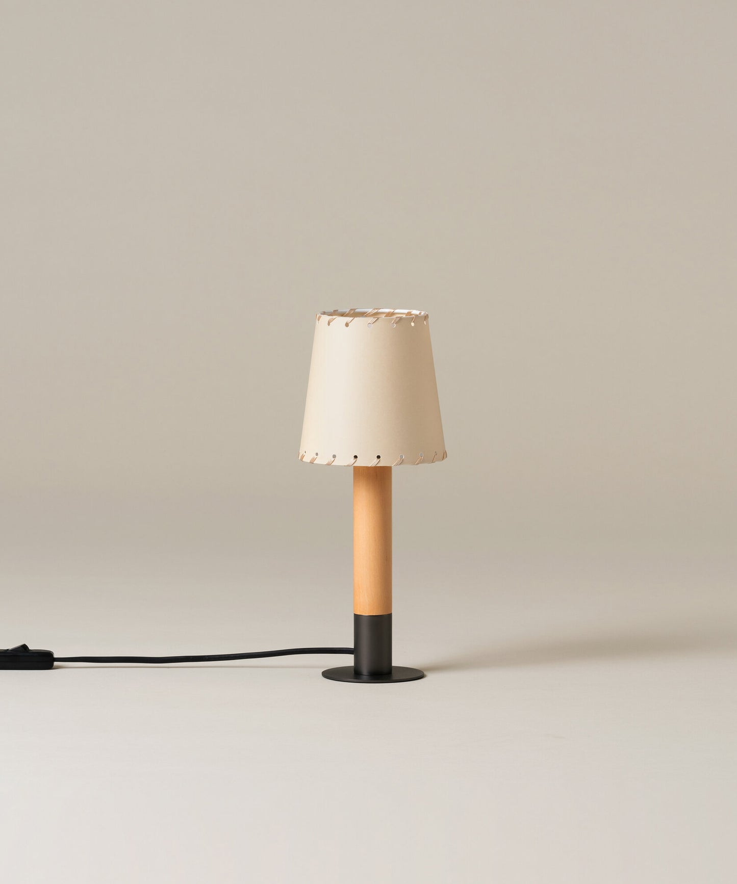 Basica Minima Table Lamp