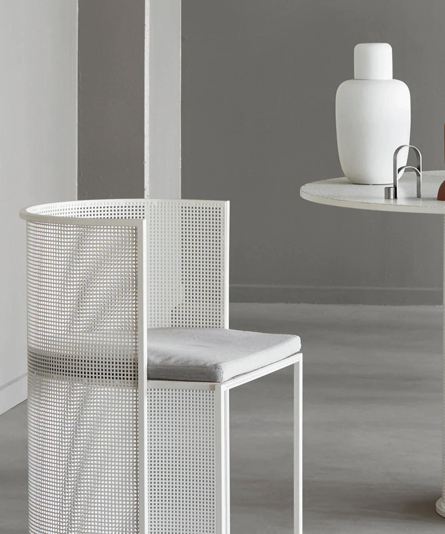 bauhaus-dining-chair-seating-cushion-03