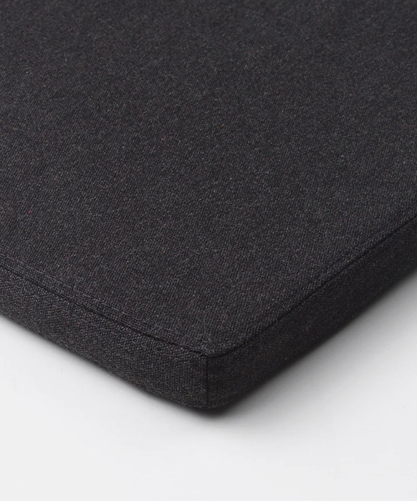 bauhaus-lounge-bench-seating-cushion-06