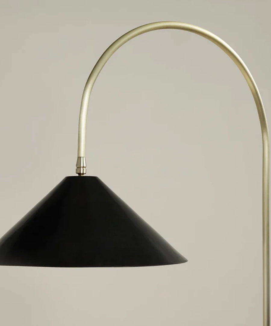 bishop-tall-floor-lamp-03