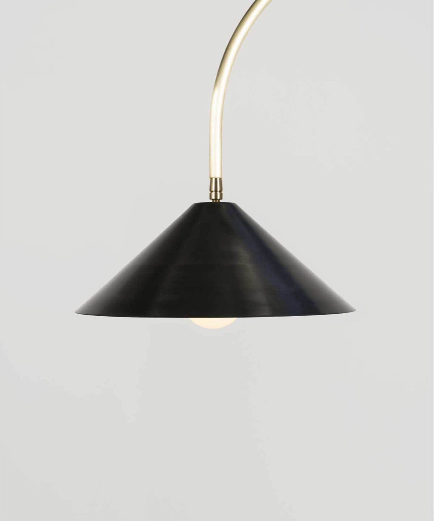 bishop-tall-floor-lamp-06