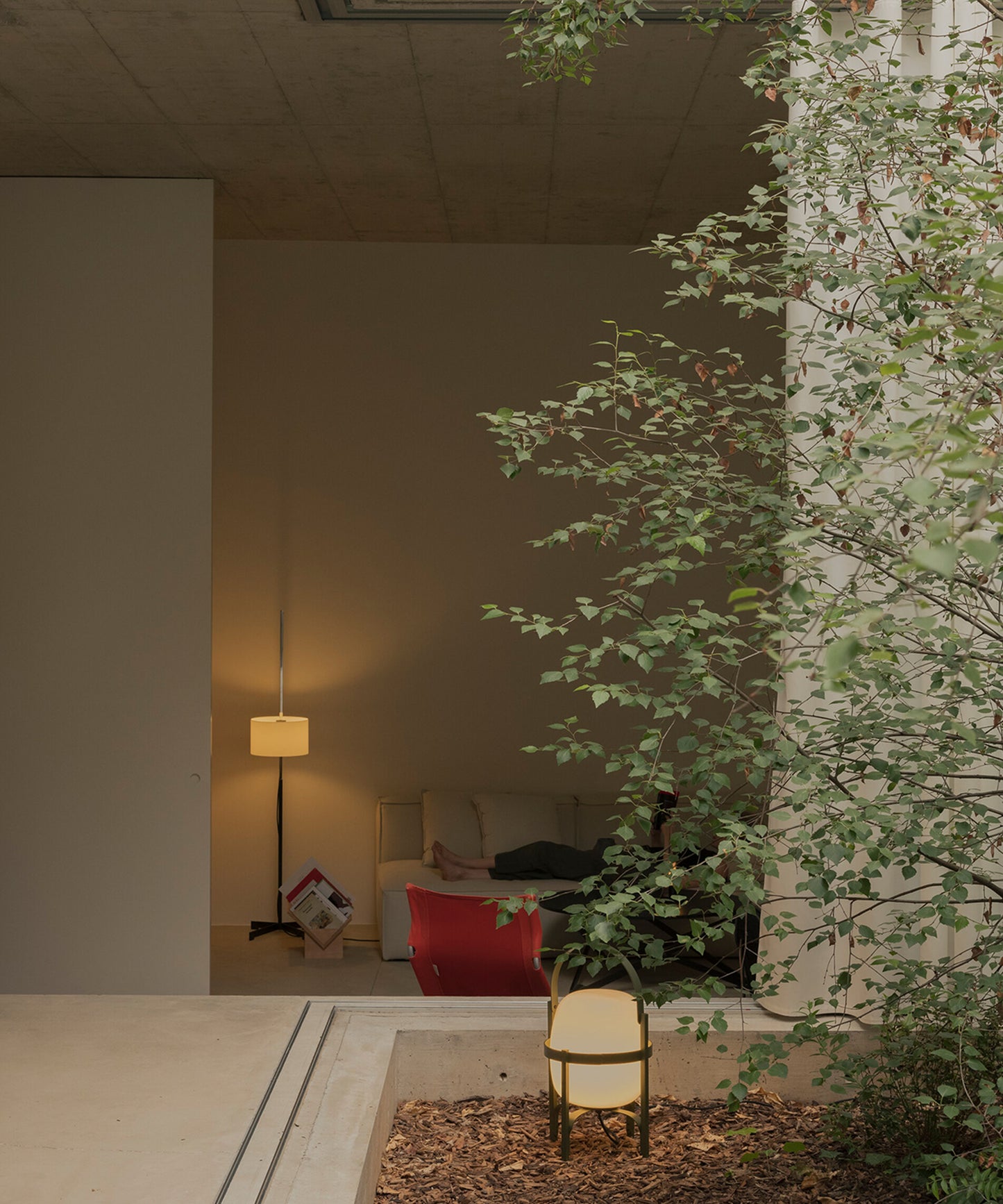 Cesta Exterior Table Lamp