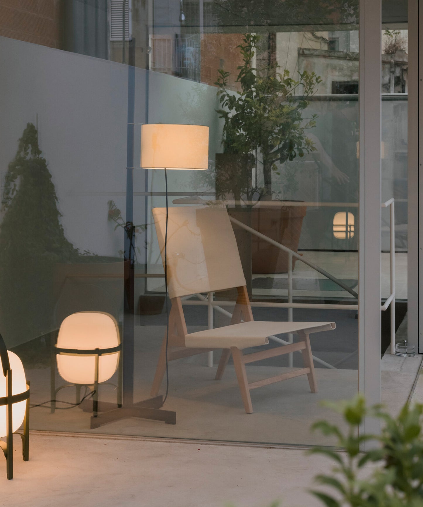Cesta Exterior Table Lamp