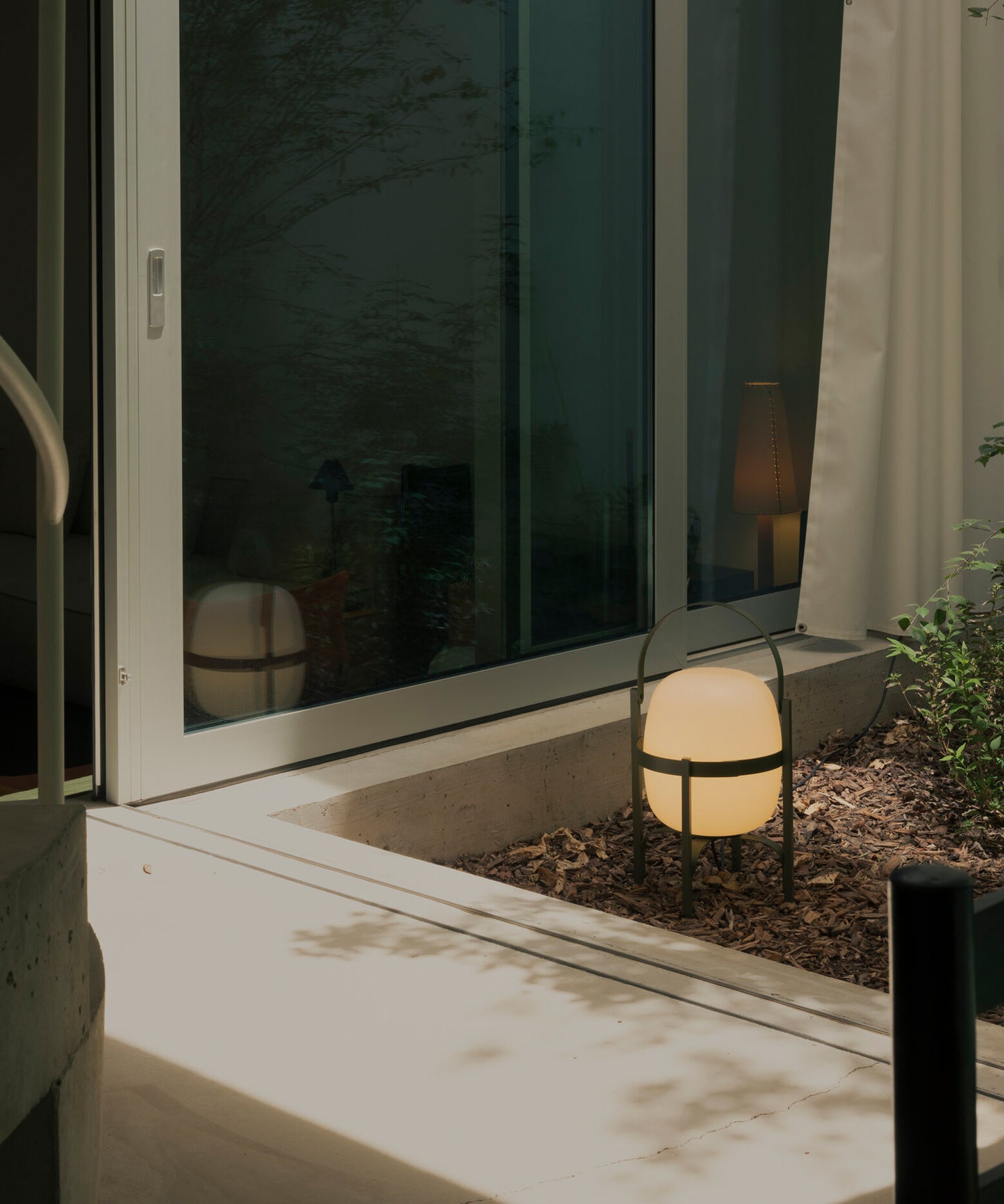 Cesta Exterior Table Lamp
