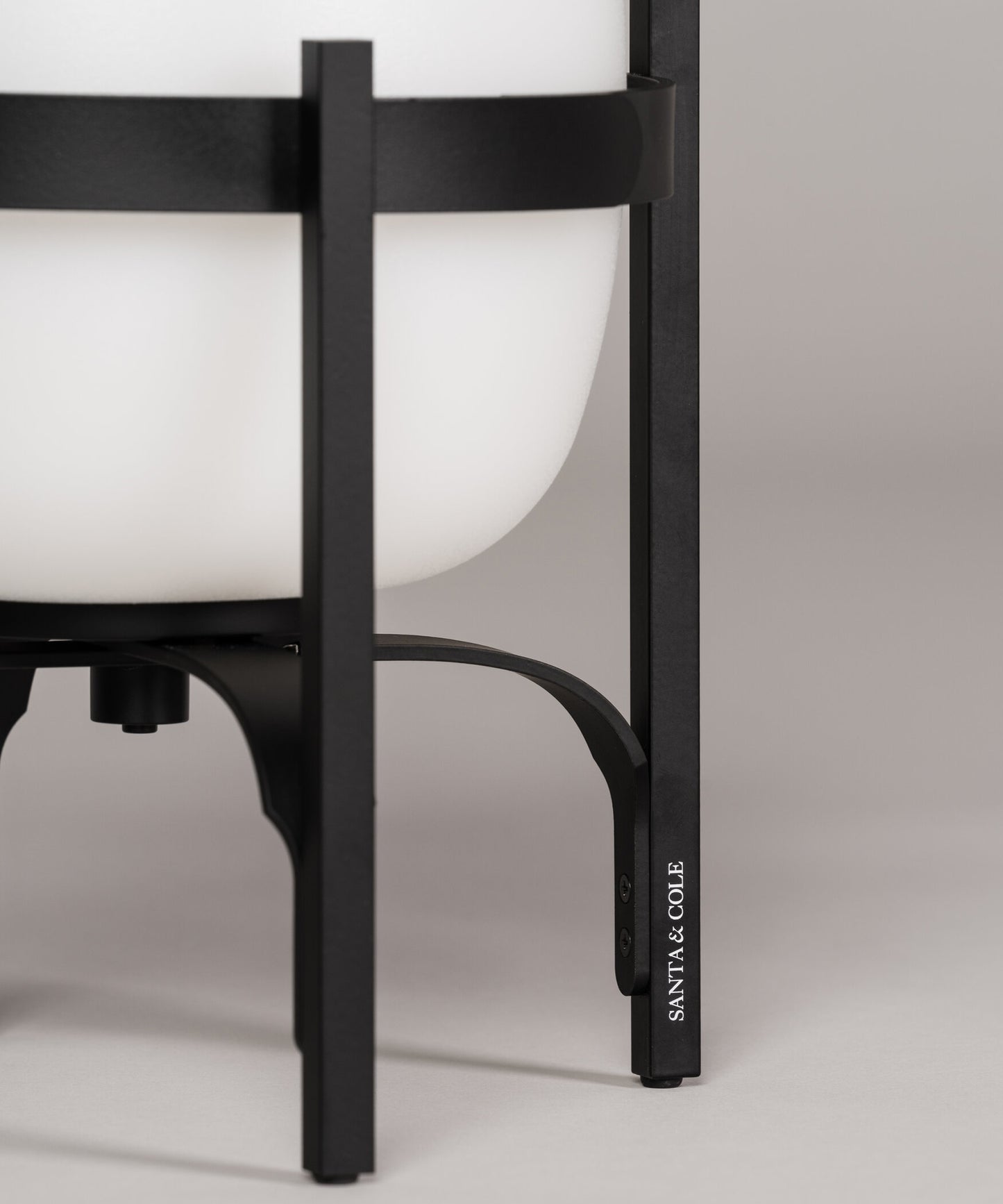 Cestita Alublat Table Lamp