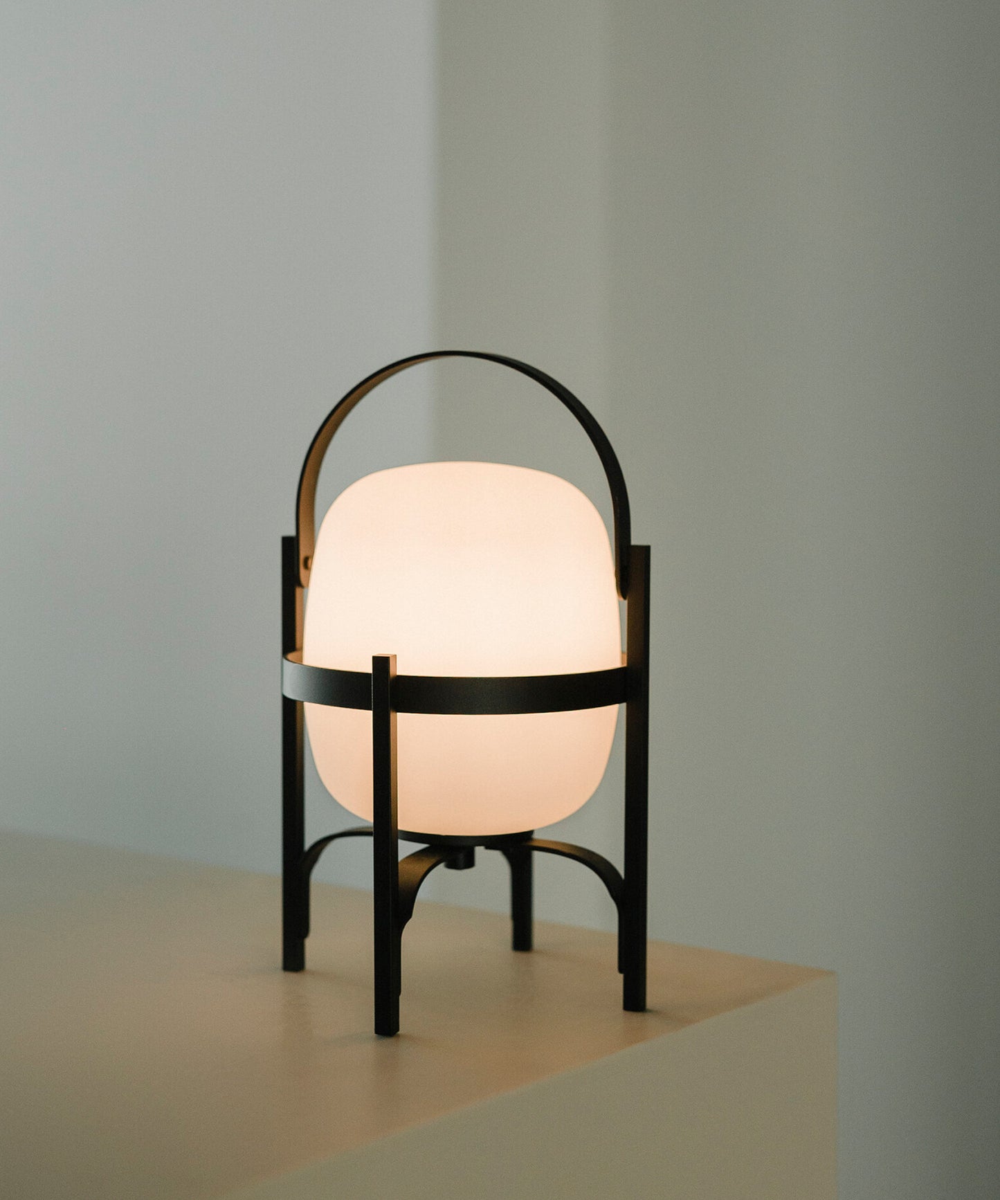 Cestita Alublat Table Lamp