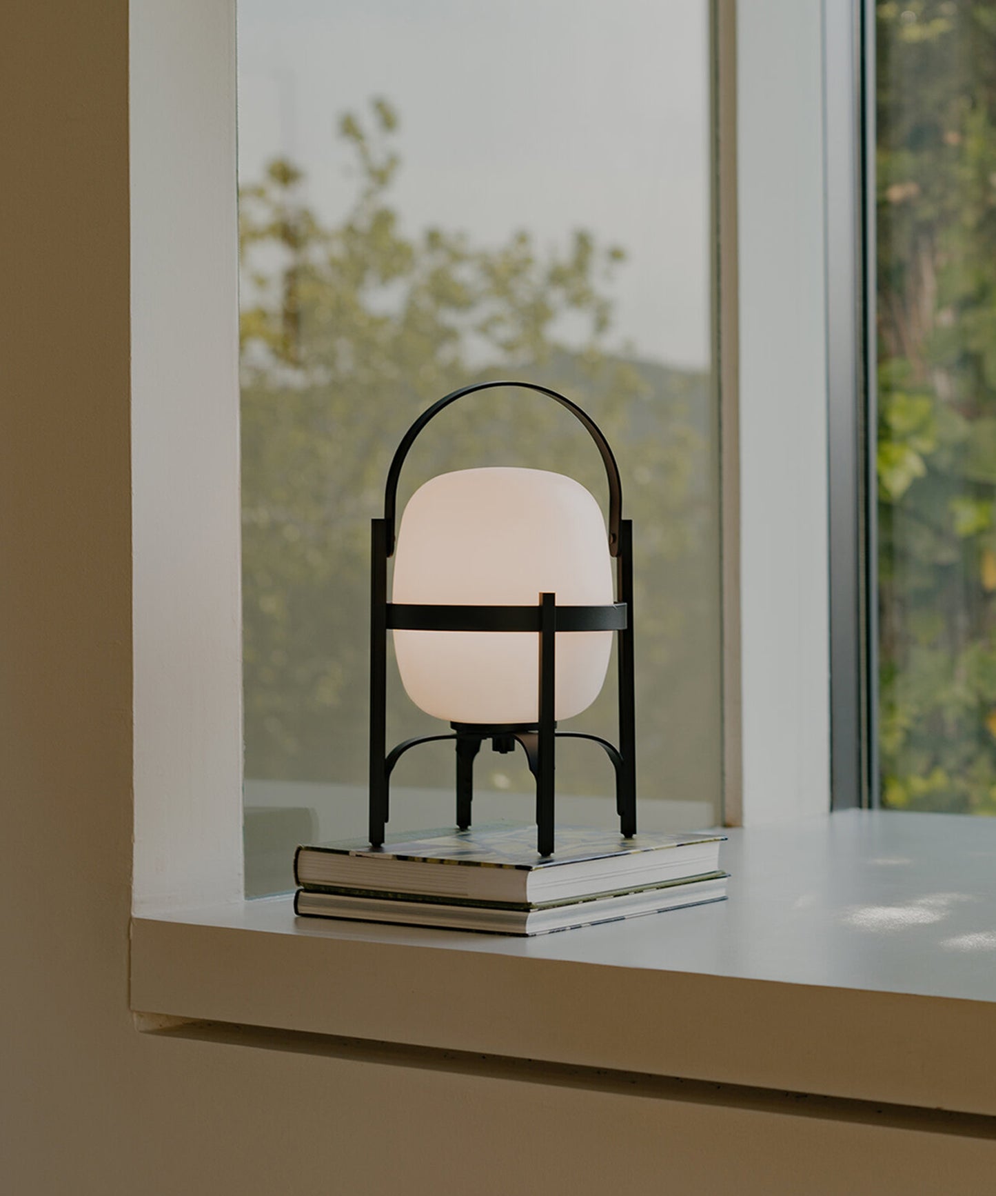 Cestita Alublat Table Lamp
