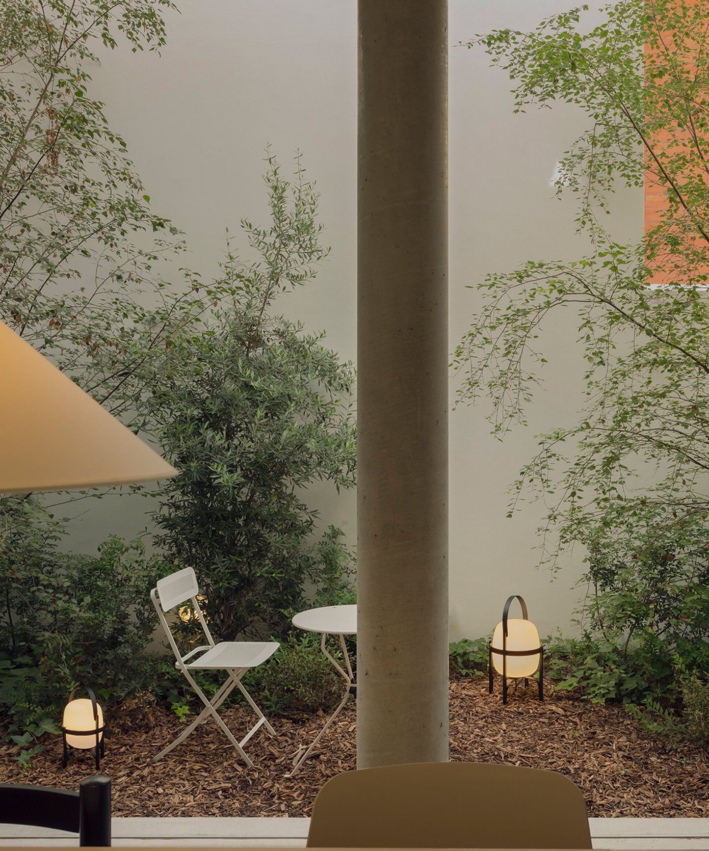 Cestita Alublat Table Lamp