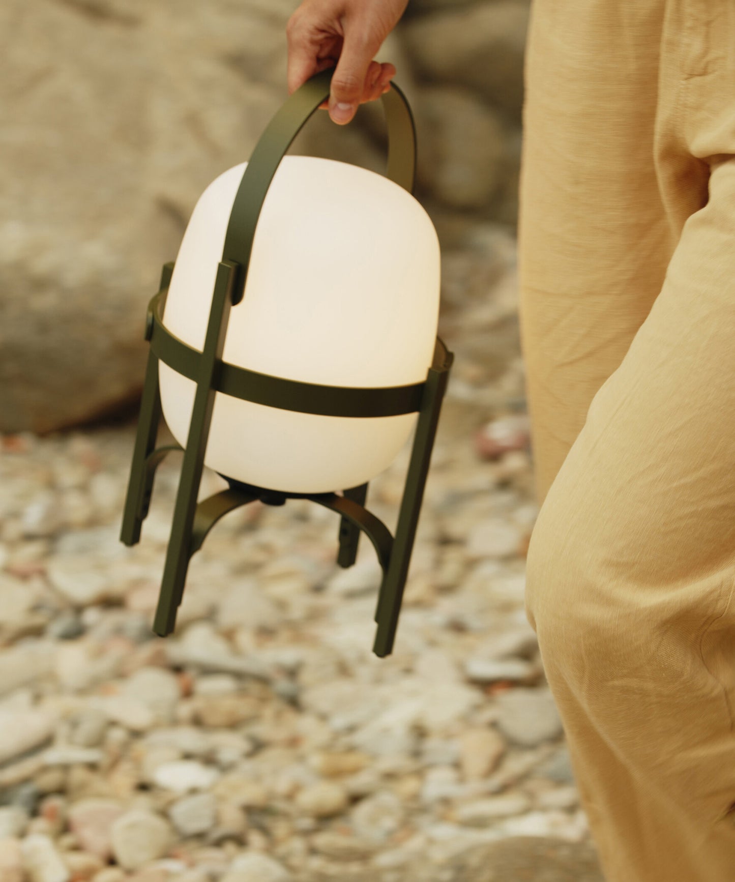 Cestita Alublat Table Lamp