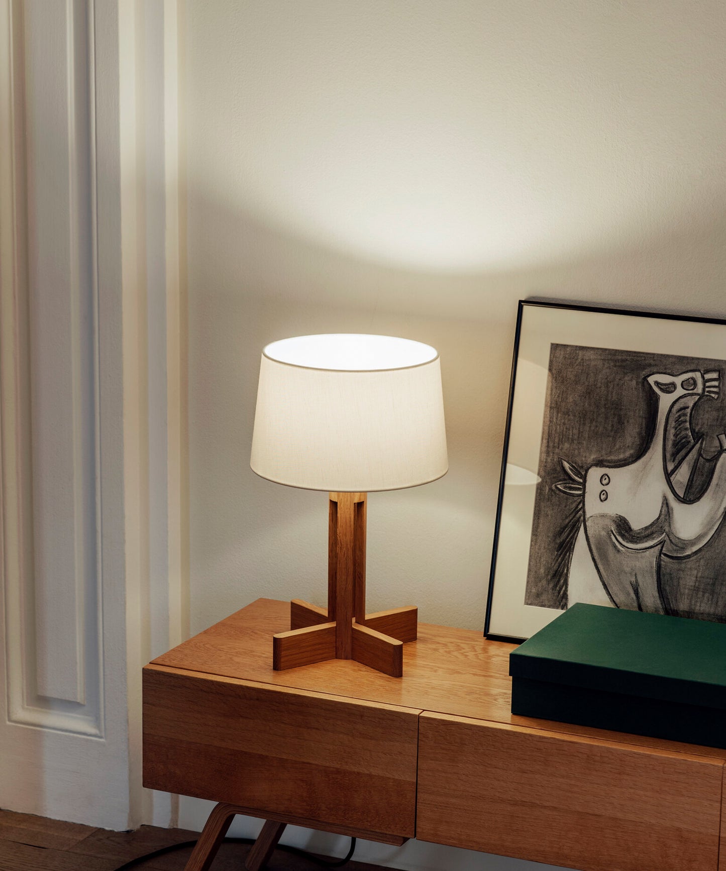 Fad Menor Table Lamp