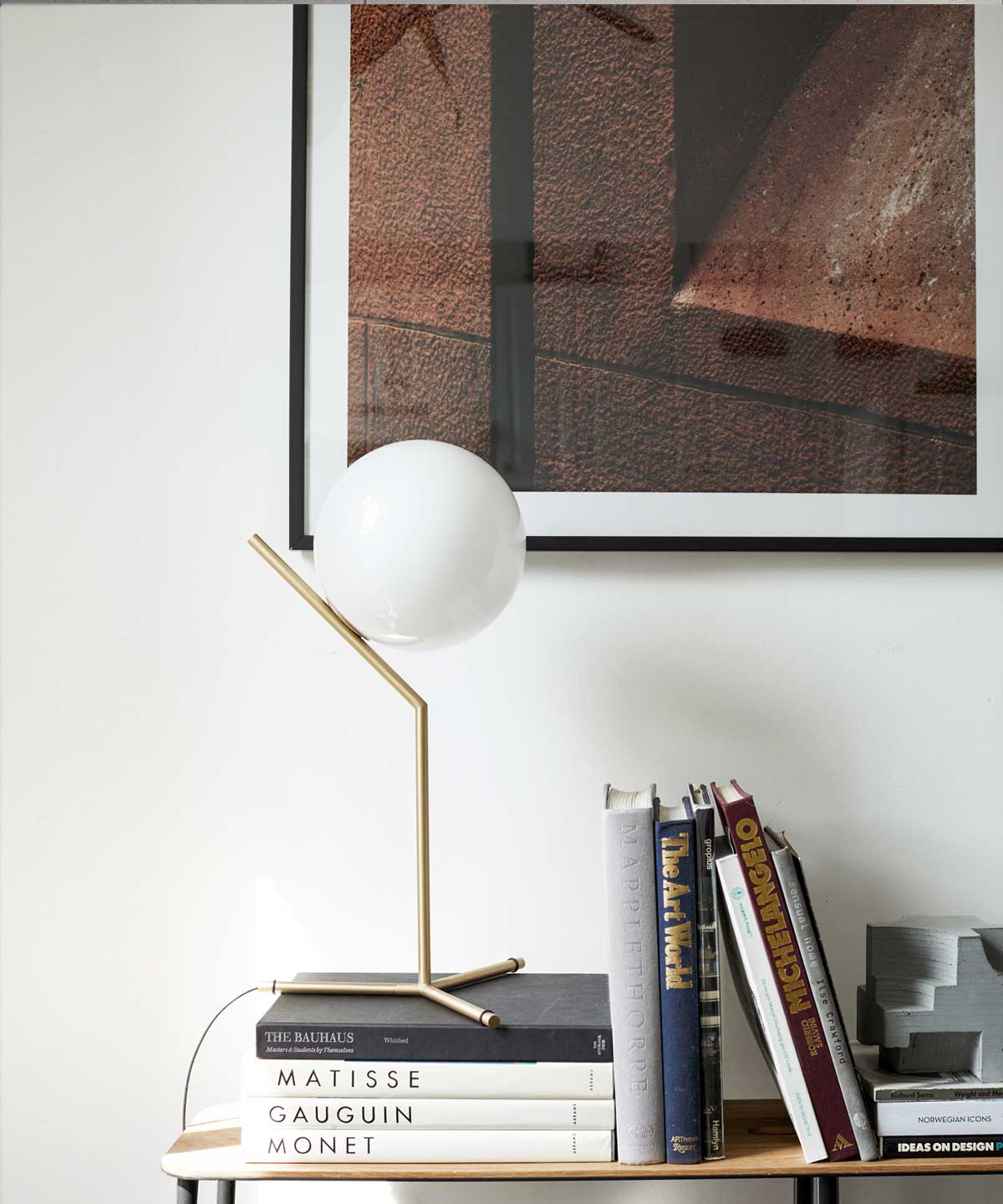 flos_ic_high_table_lamp_trnk_1_1200x1440_8c56bab6-a77f-42db-a391-3b95db23d1a2