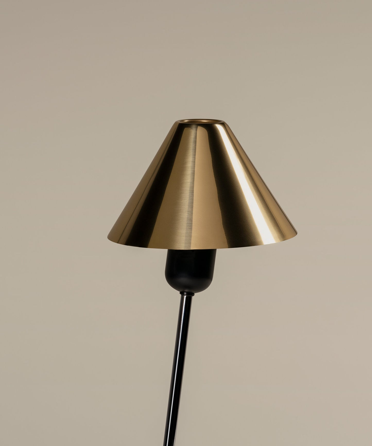 Gira Table Lamp