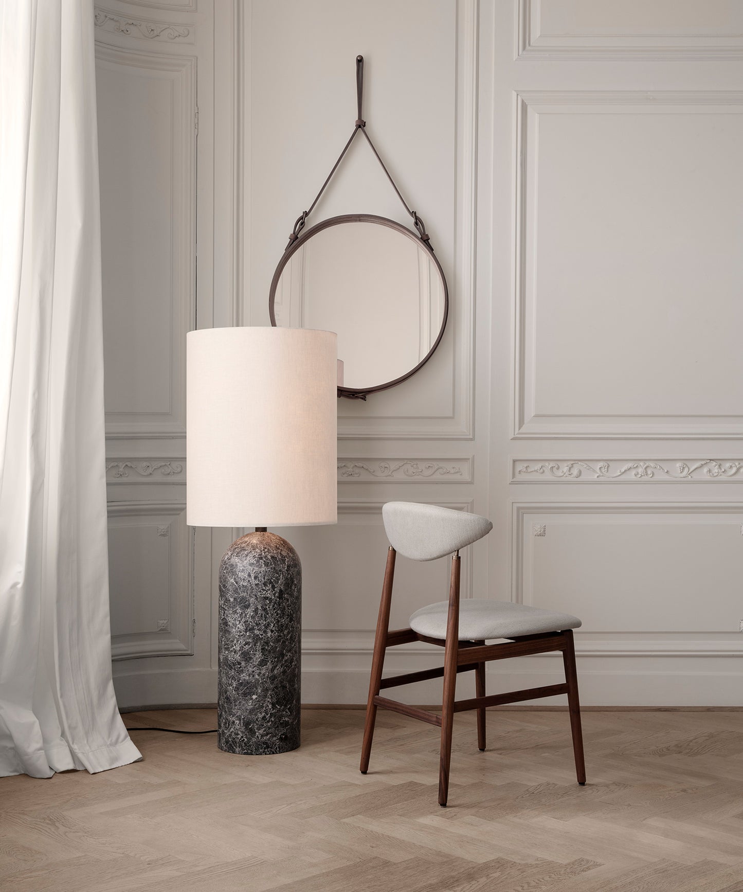 Gravity XL Floor Lamp