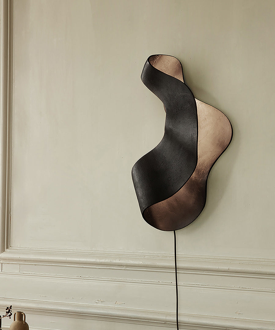Oyster Wall Lamp