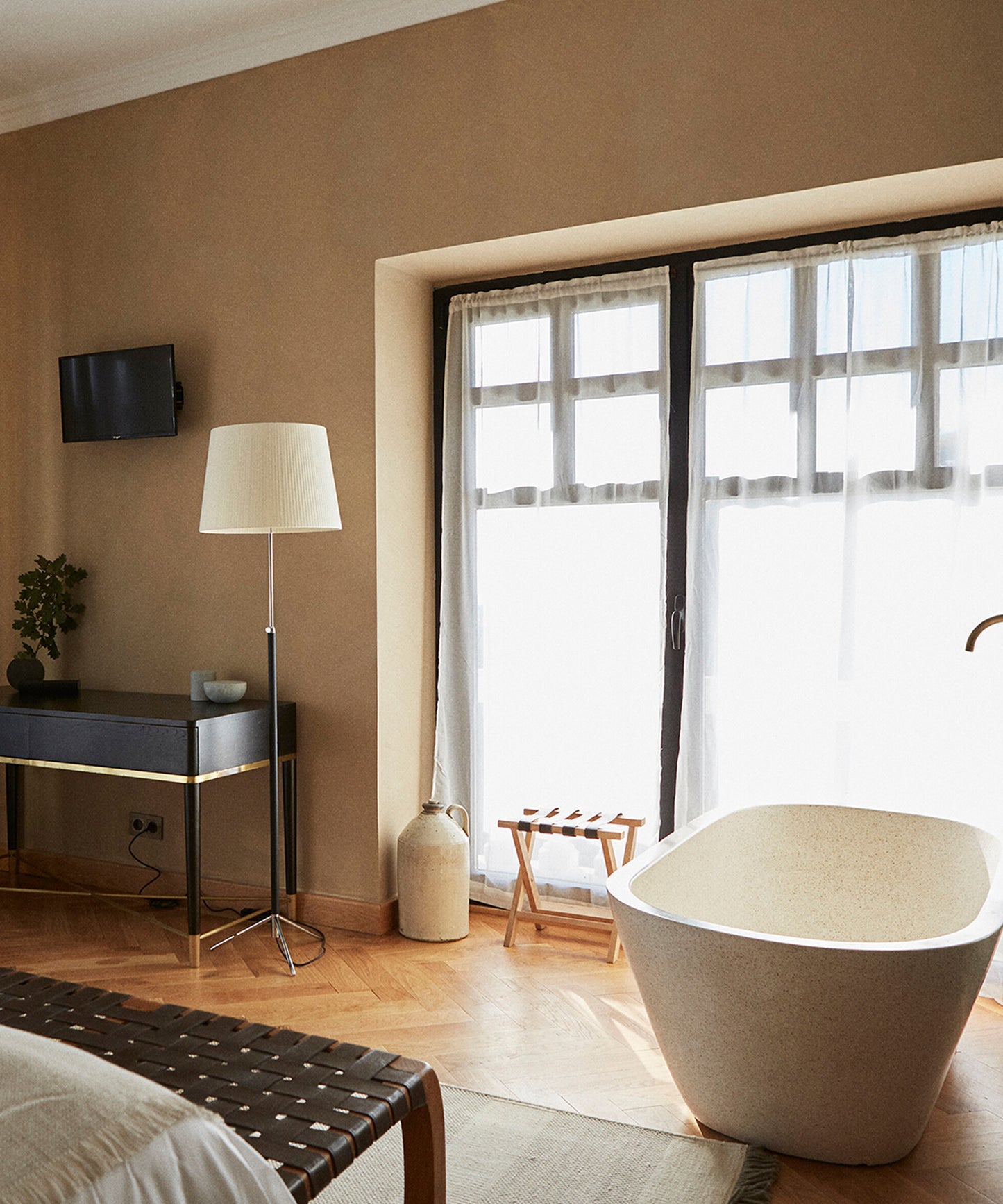 Pie De Salon G1 Floor Lamp