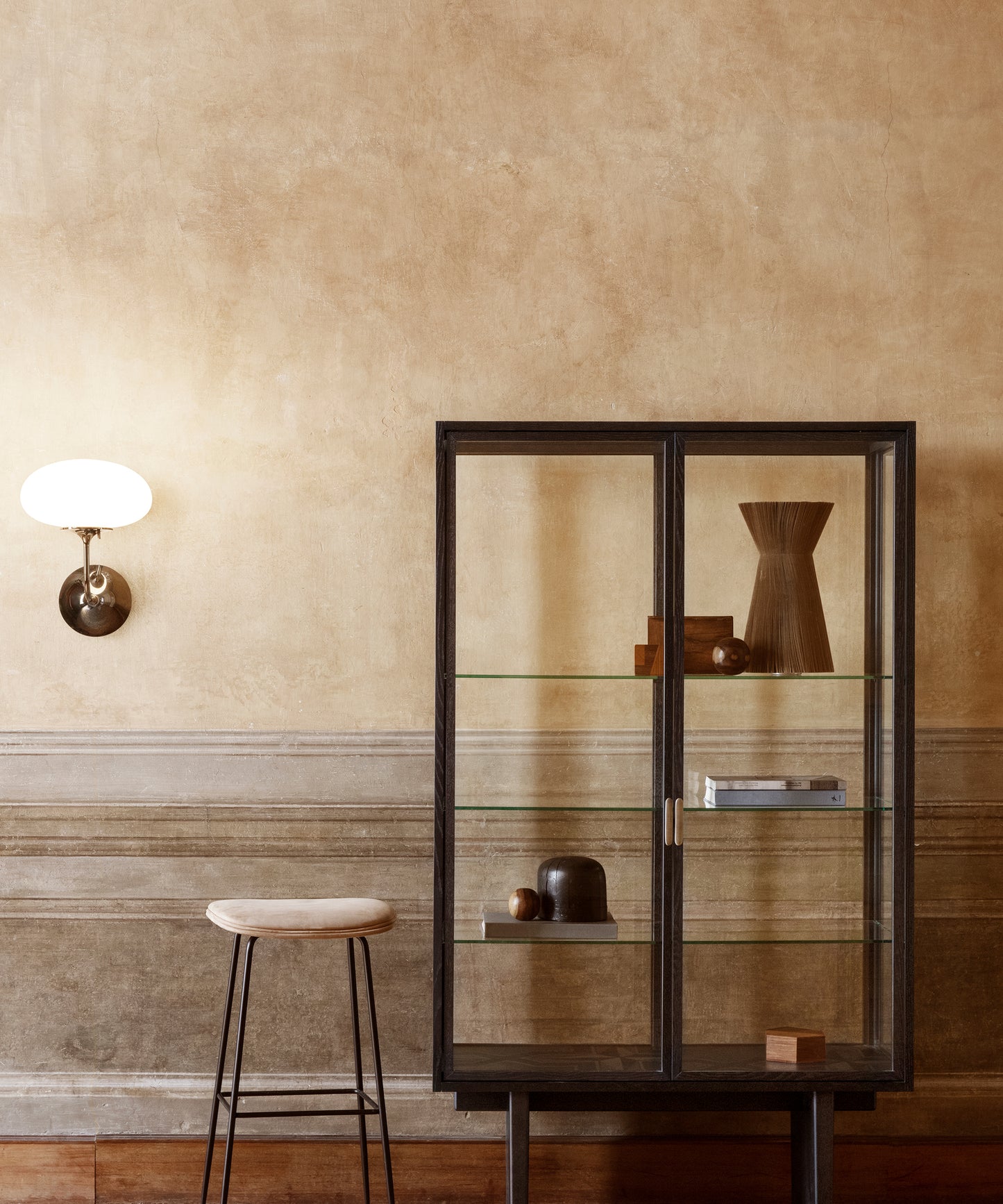 Stemlite Wall Lamp