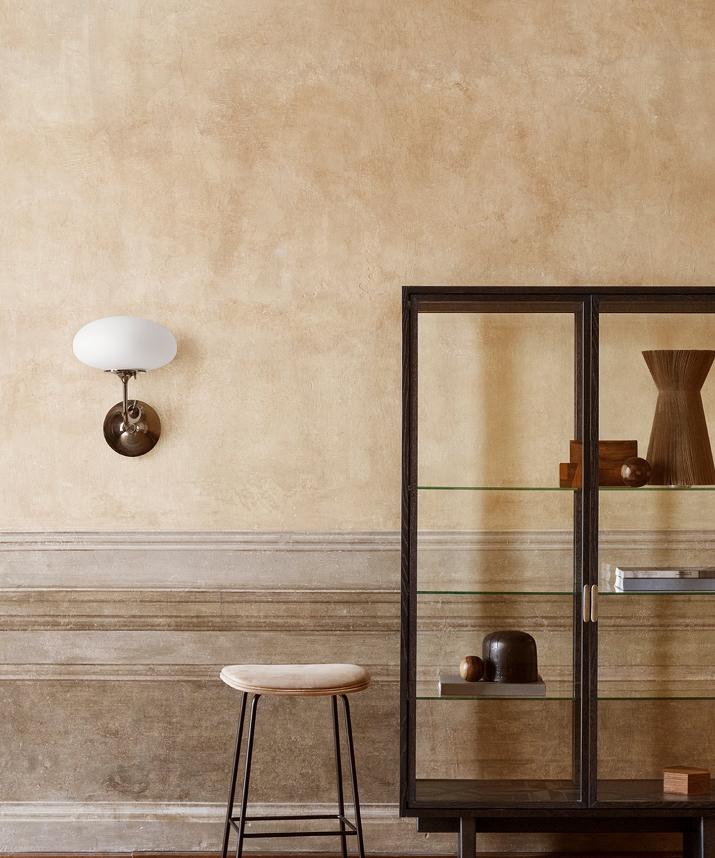 Stemlite Wall Lamp