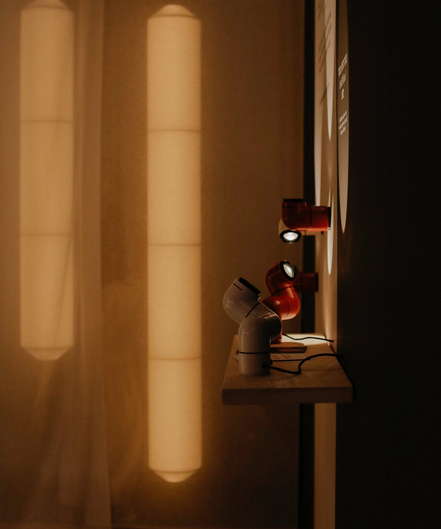 Tatu Table Lamp