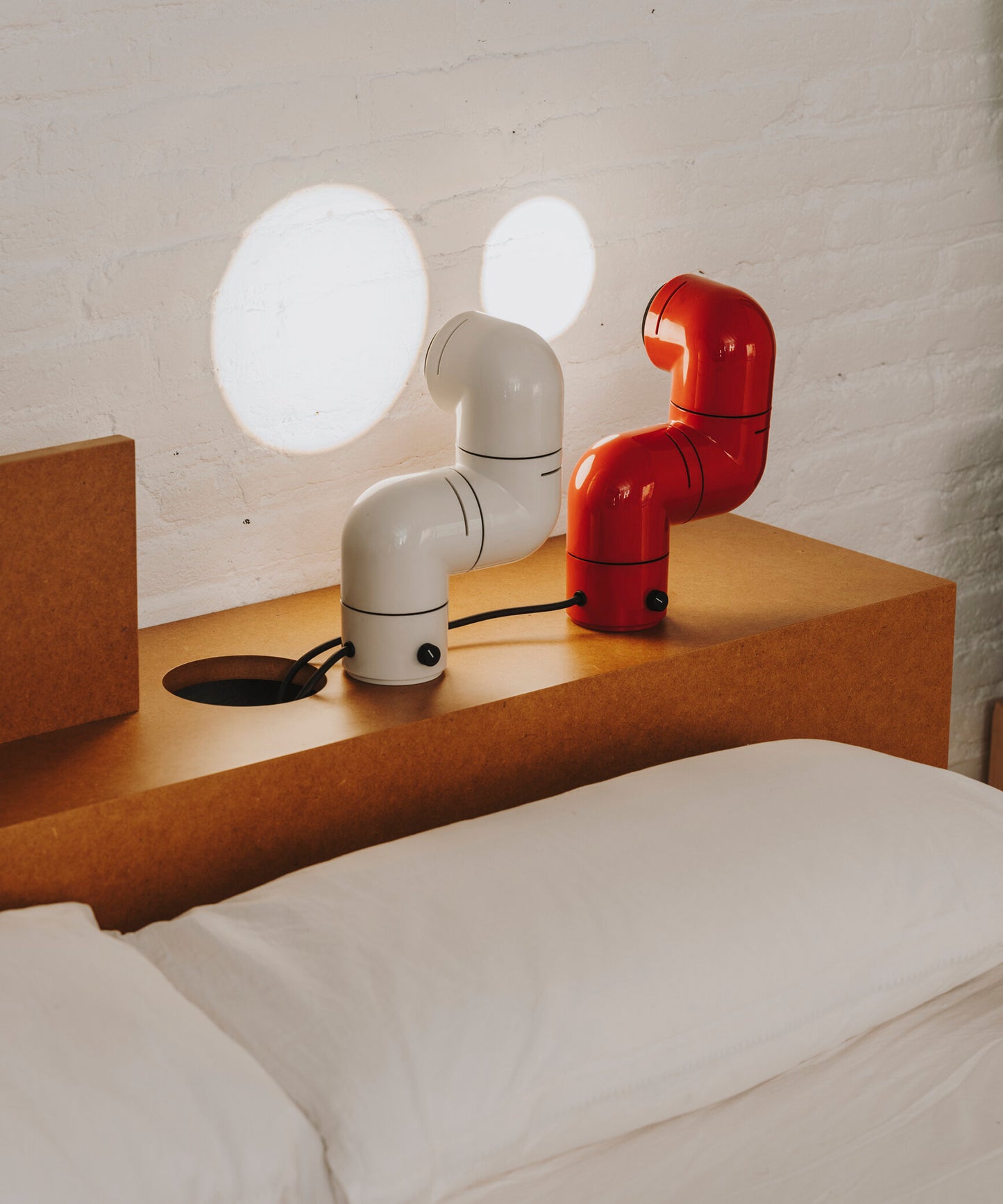 Tatu Table Lamp