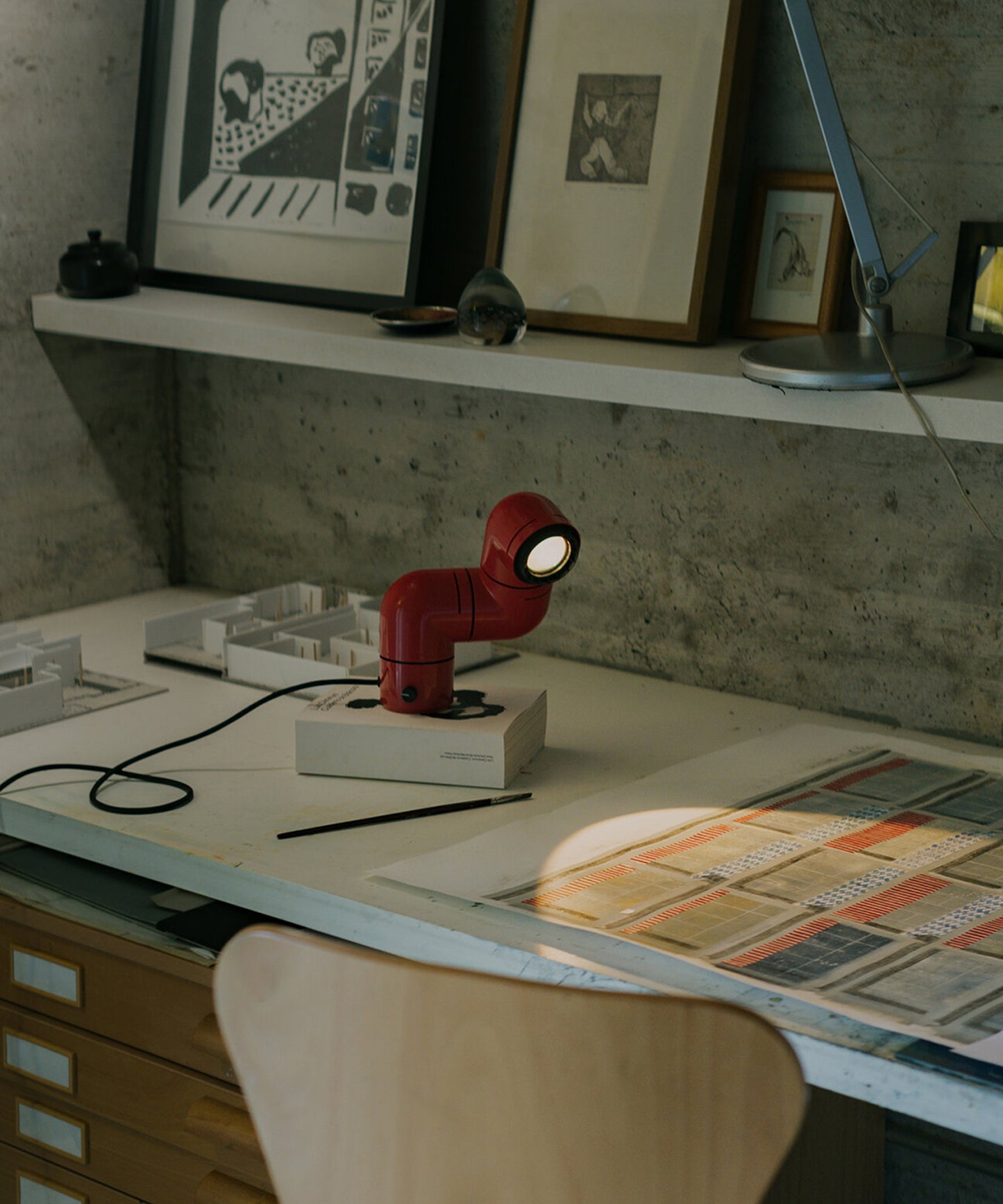 Tatu Table Lamp