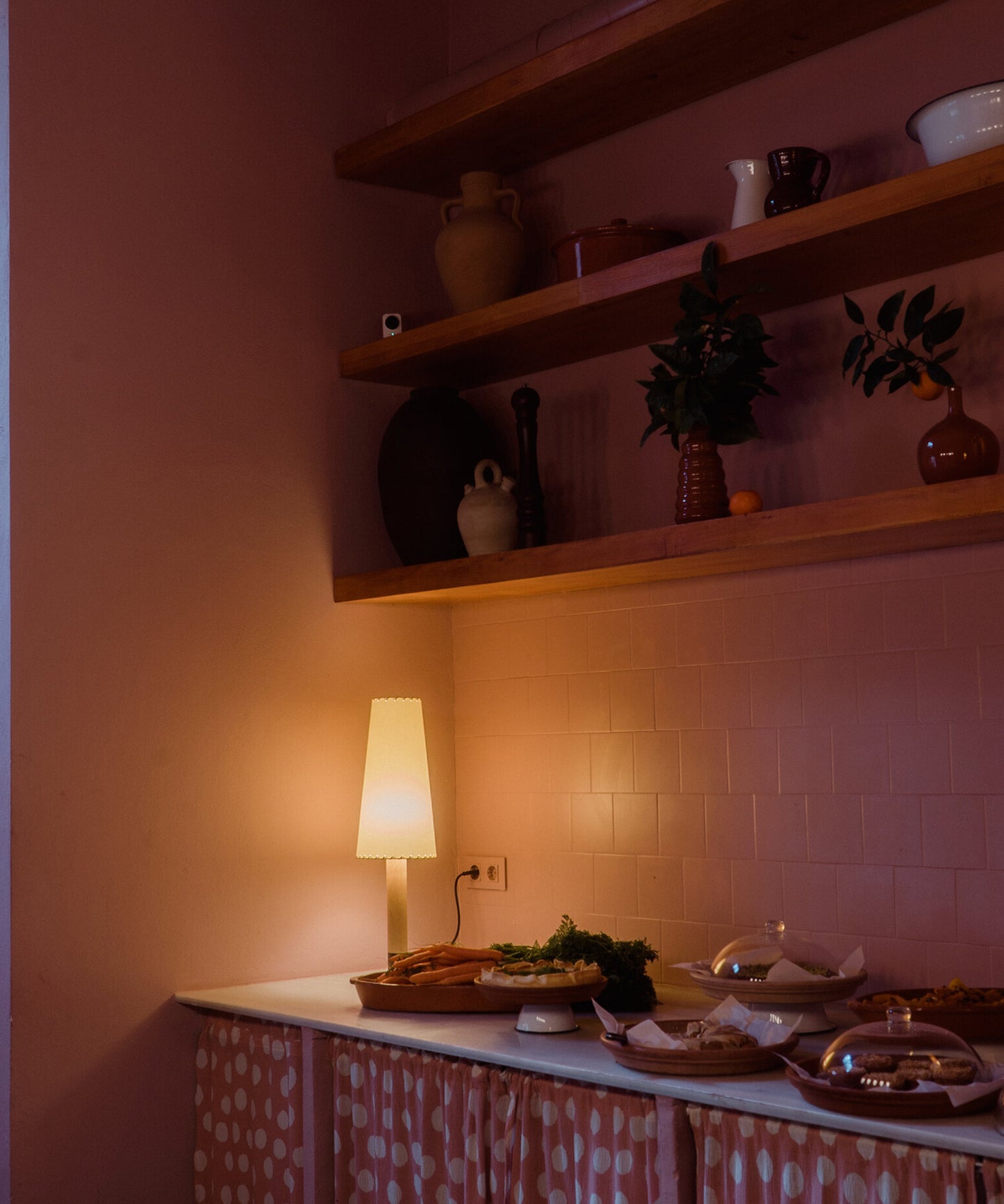 Tatu Table Lamp