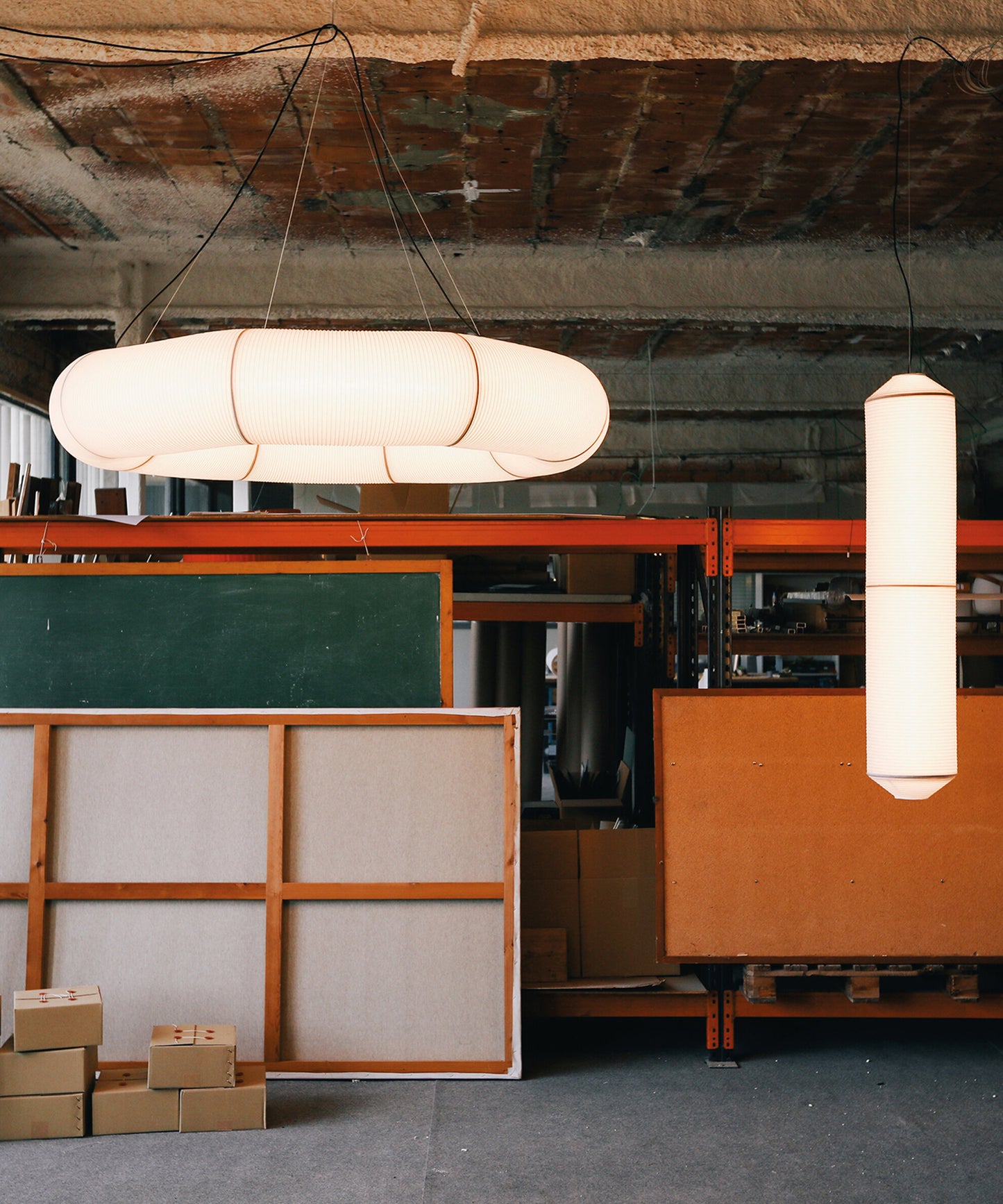 Tekio Circular Pendant Lamp