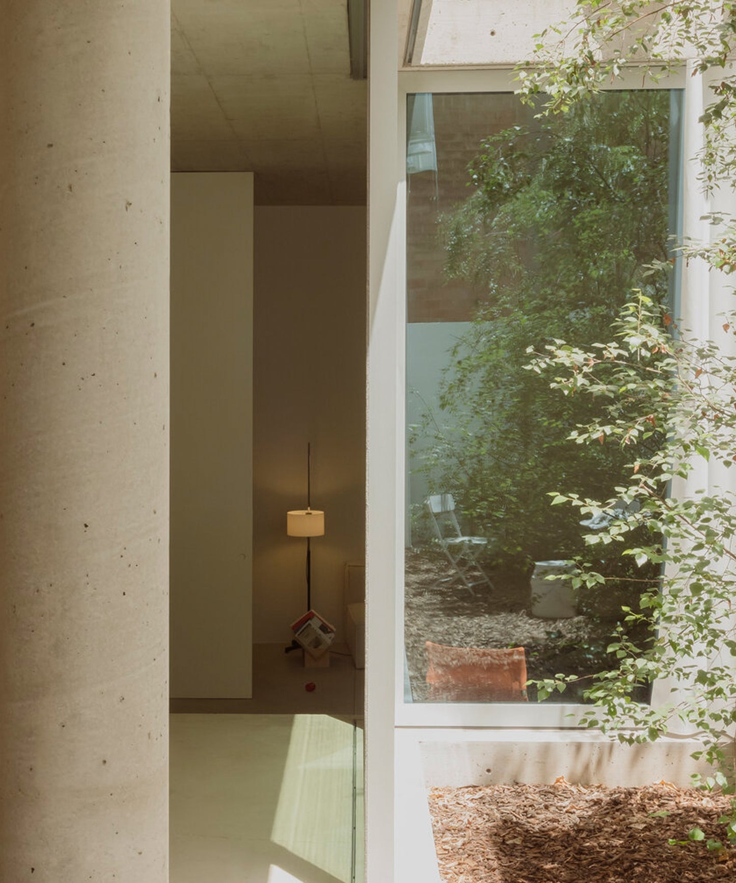 tmc-floor-lamp-upload-12