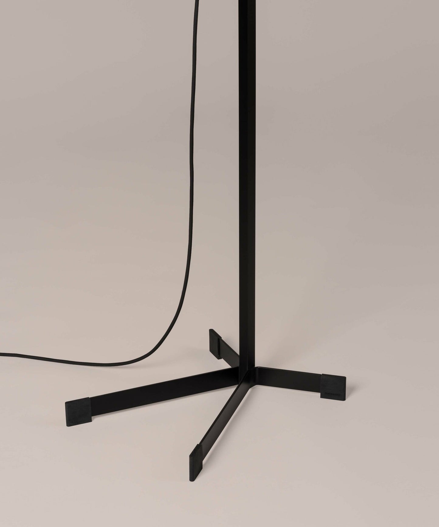 TMC Floor Lamp