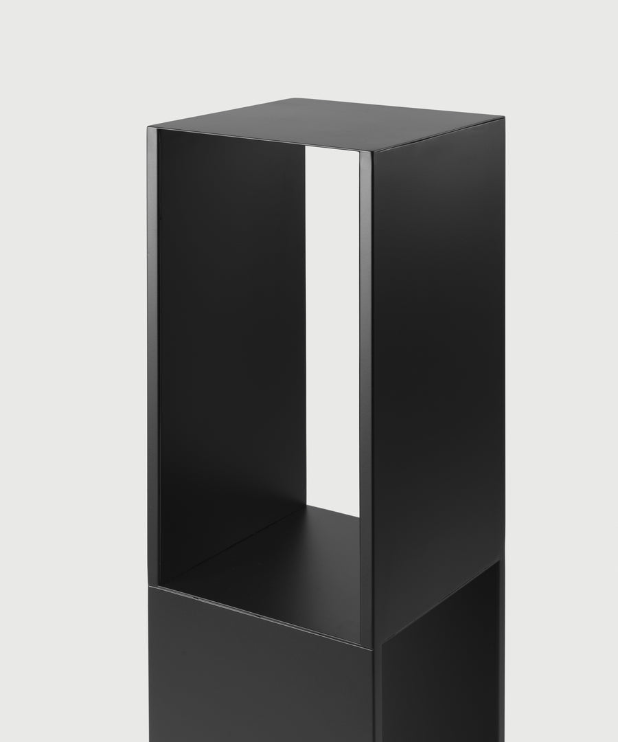 Pedestal Table