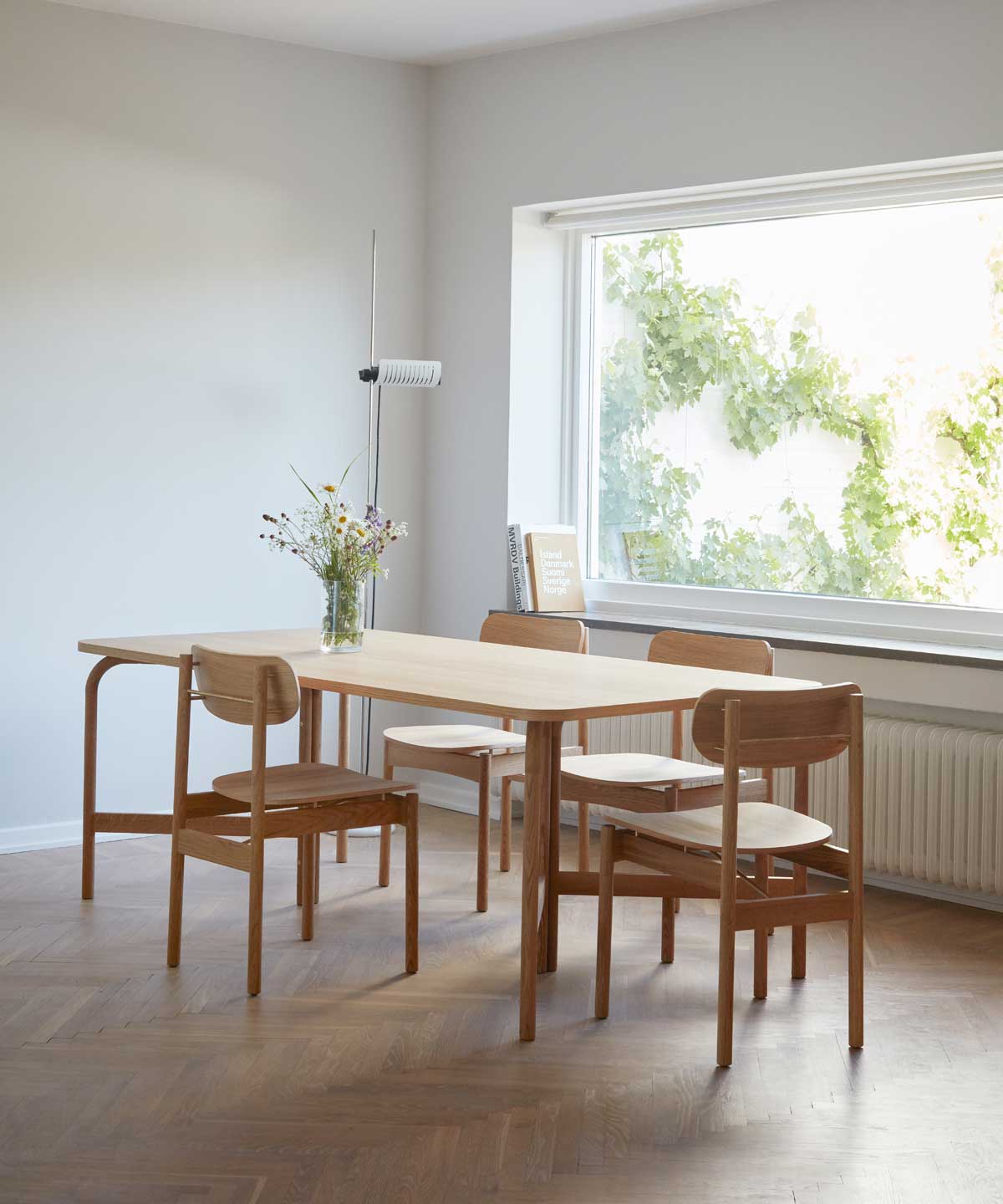 Vester Chair