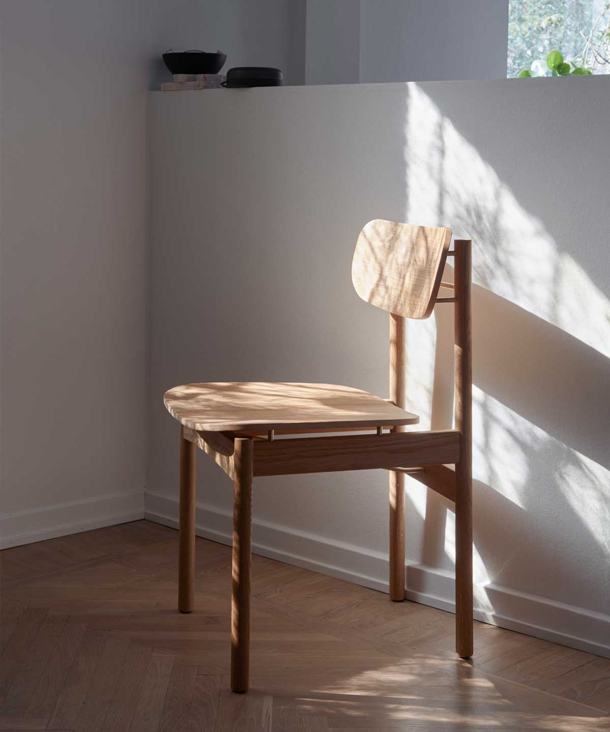 Vester Chair
