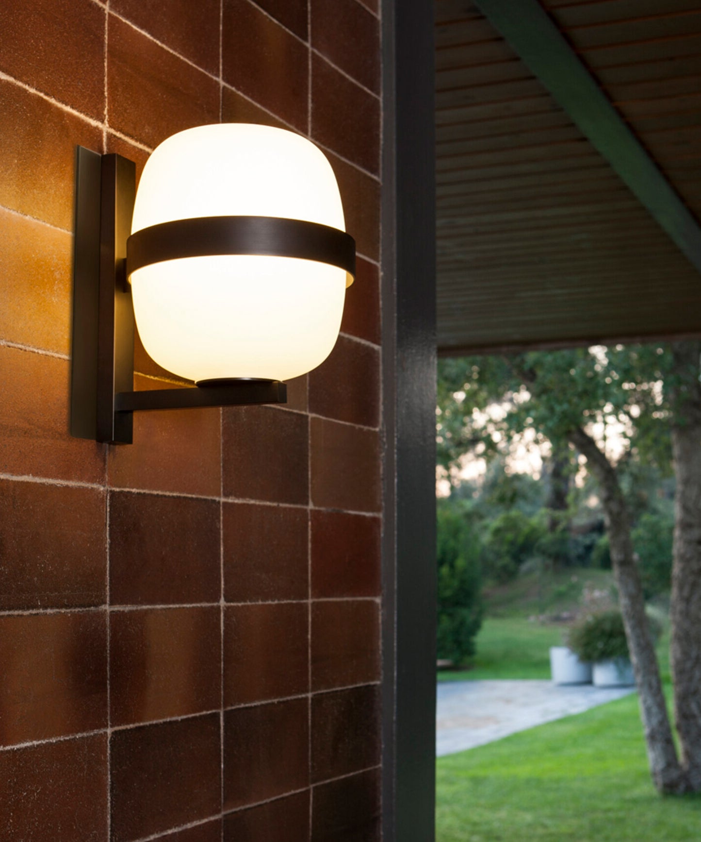 Wally Cestita Wall Lamp