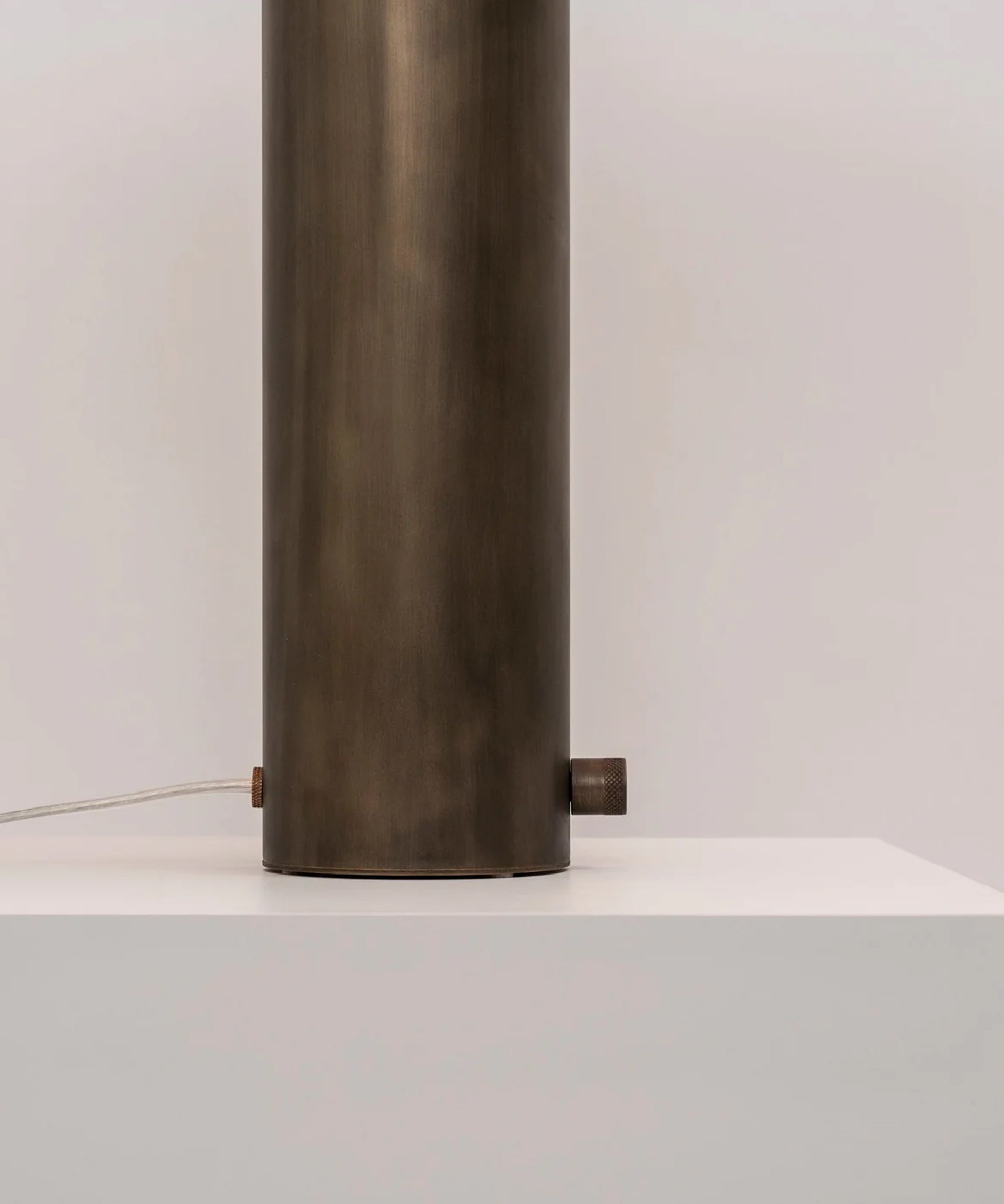 yama-table-lamp-06