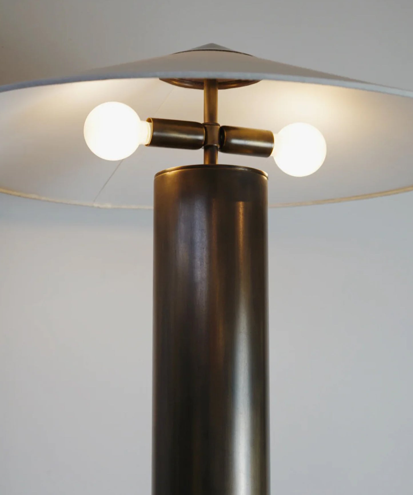 yama-table-lamp-07