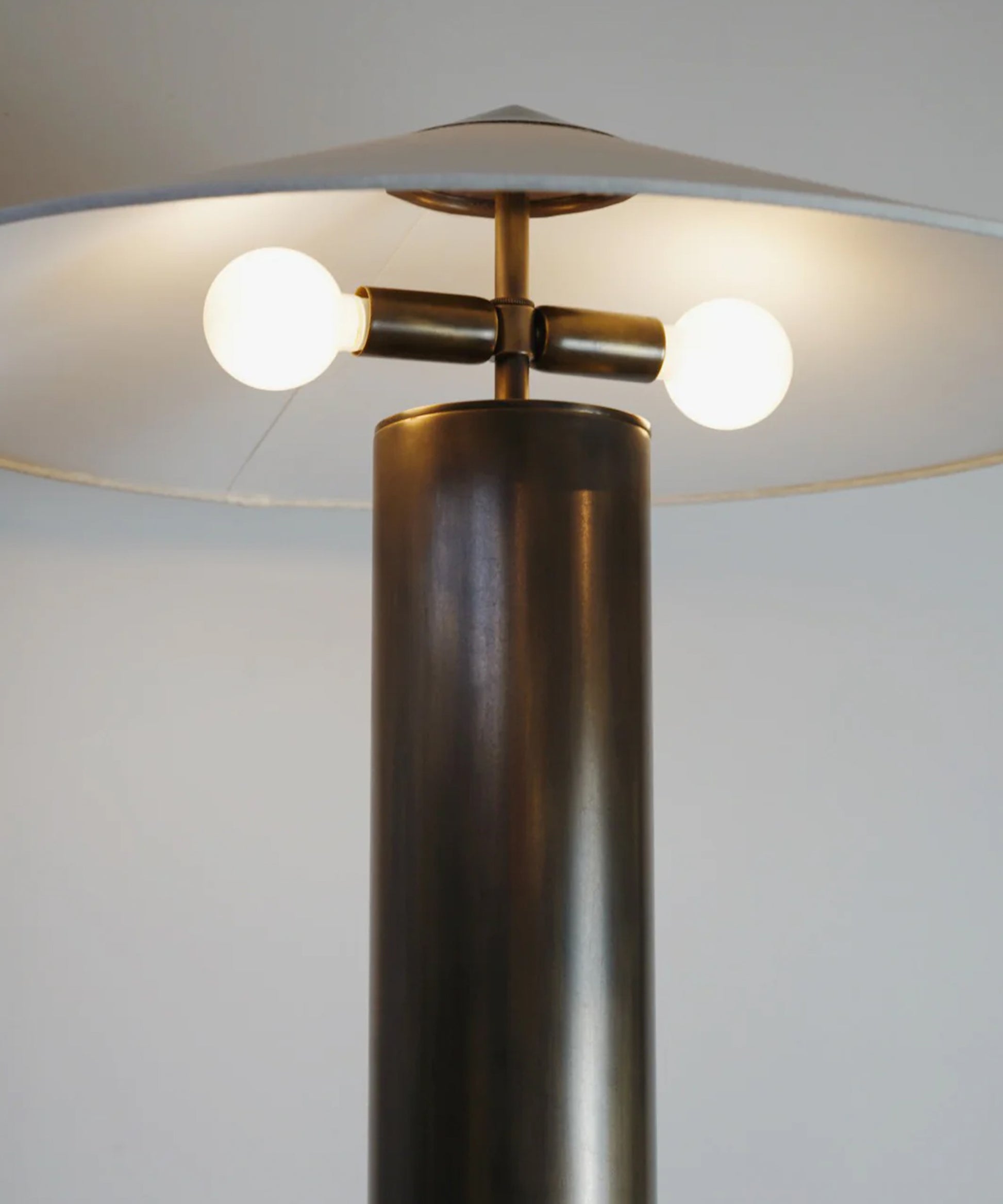 yama-table-lamp-07