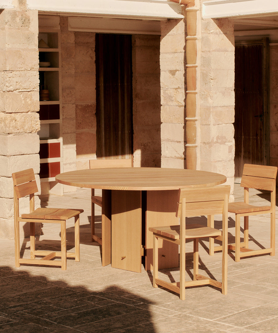 aukko-dining-table-03