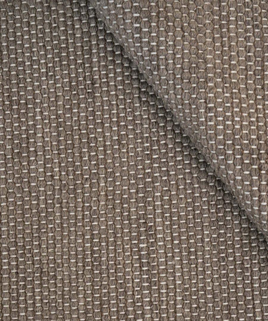 Adonic Mist in Earth