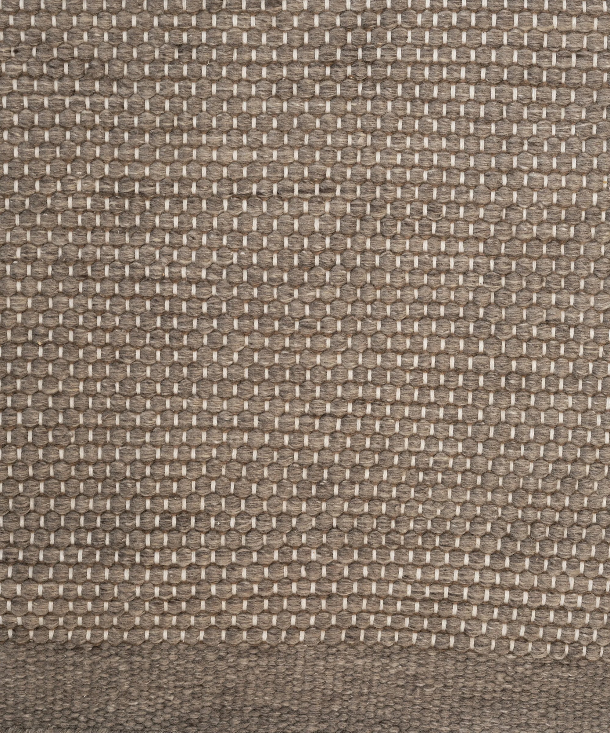 Adonic Mist in Earth