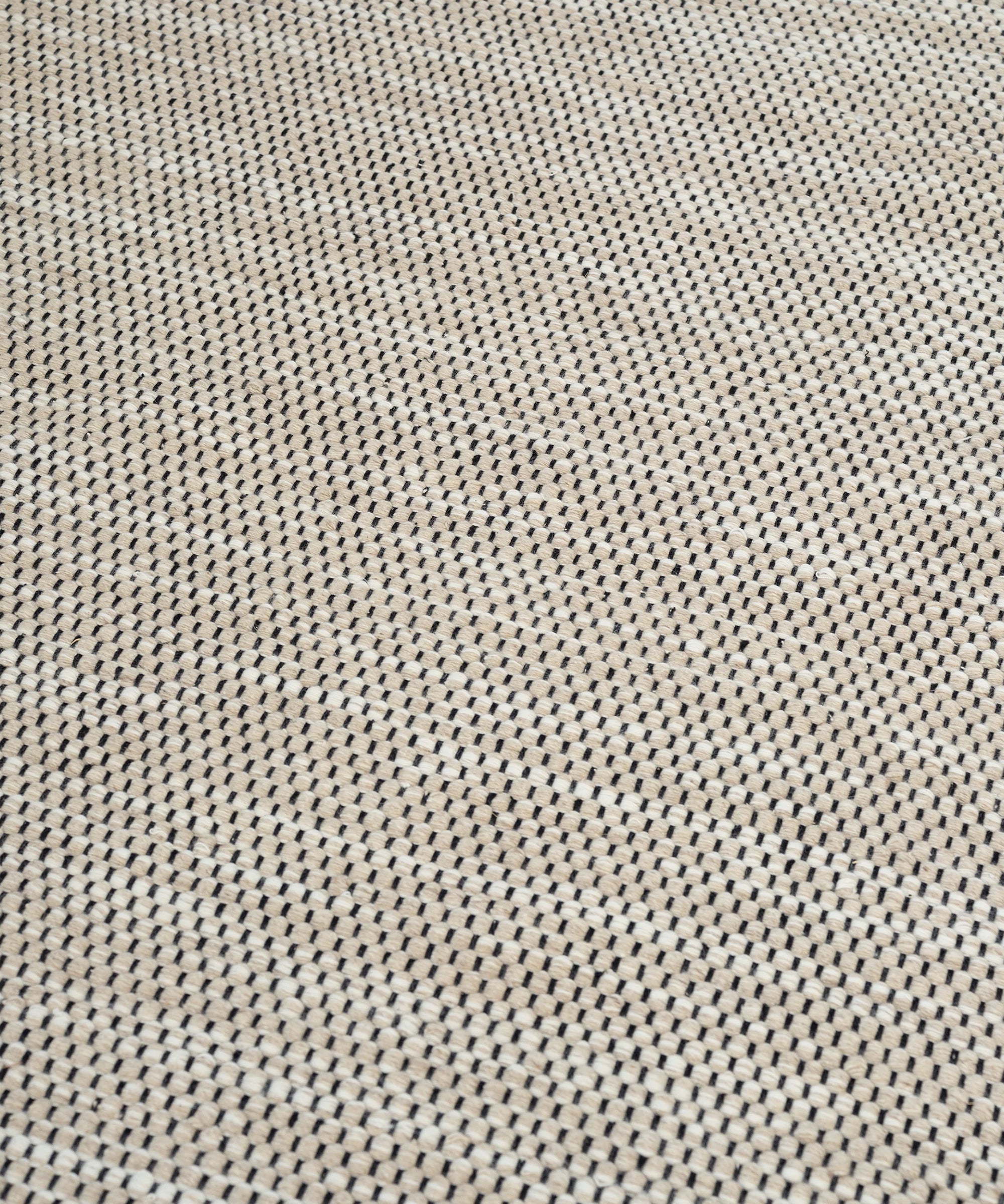 Adonic Mist in Taupe