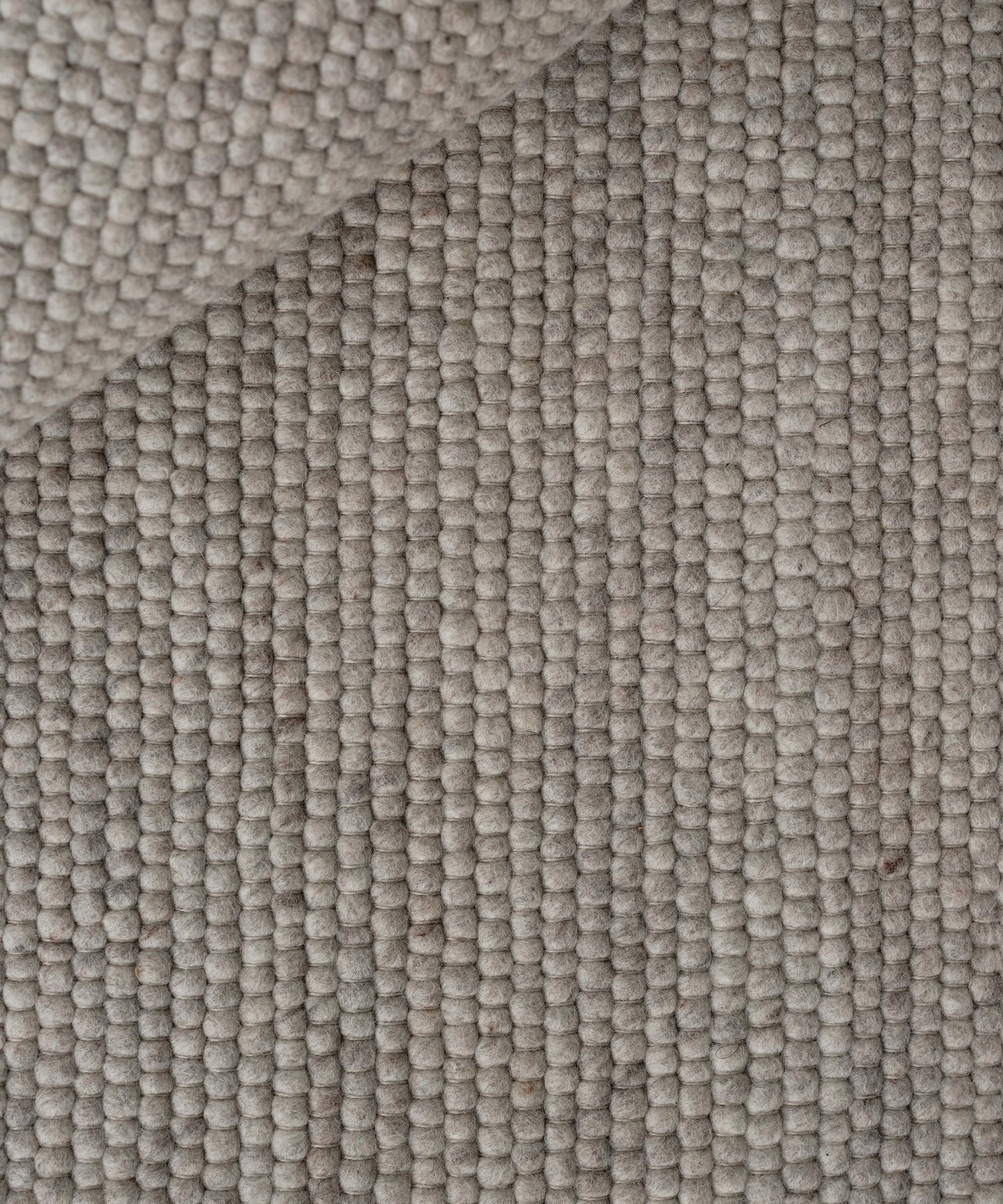 Agner Rug in Light Grey