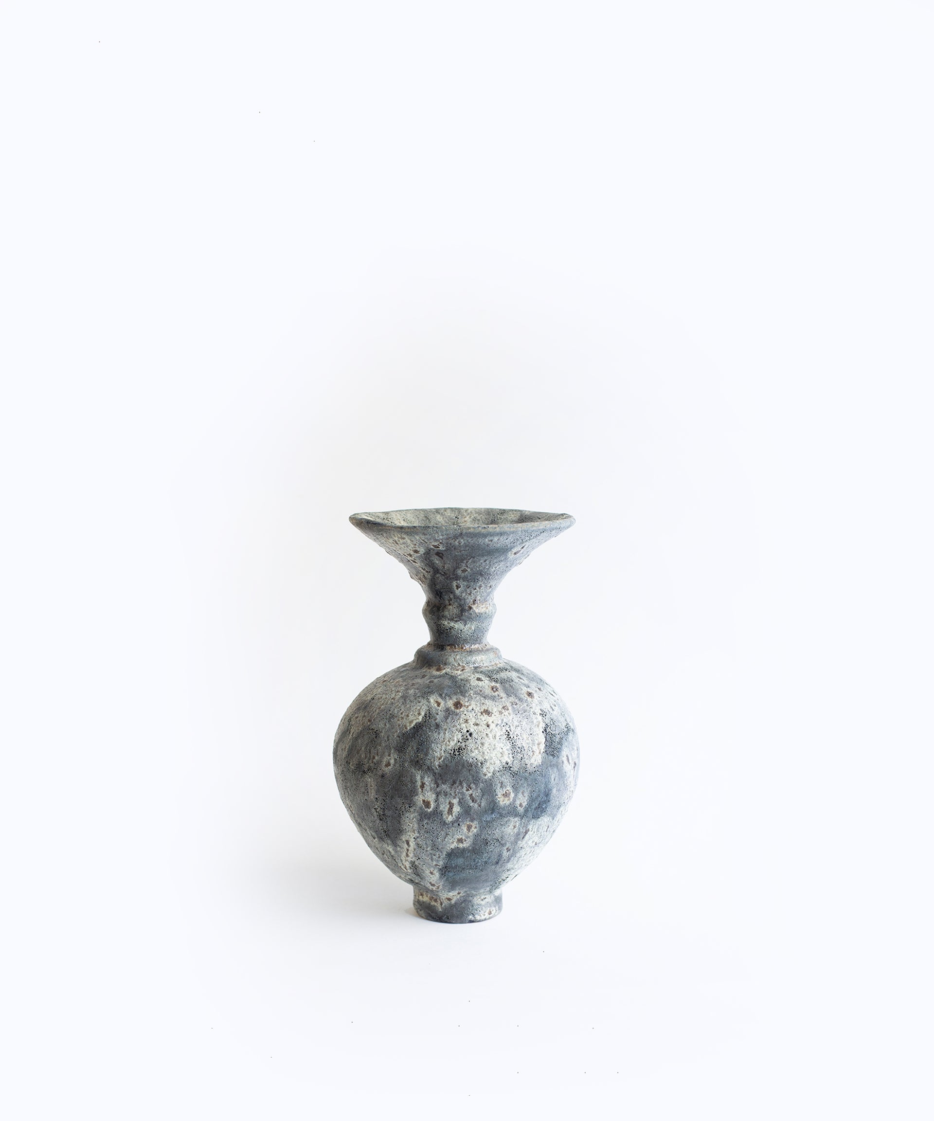 Storied Home Decorative Terra-cotta Vases 4 in. in Blue and White (Set of 3