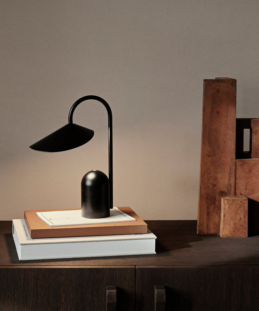 Arum Portable Lamp