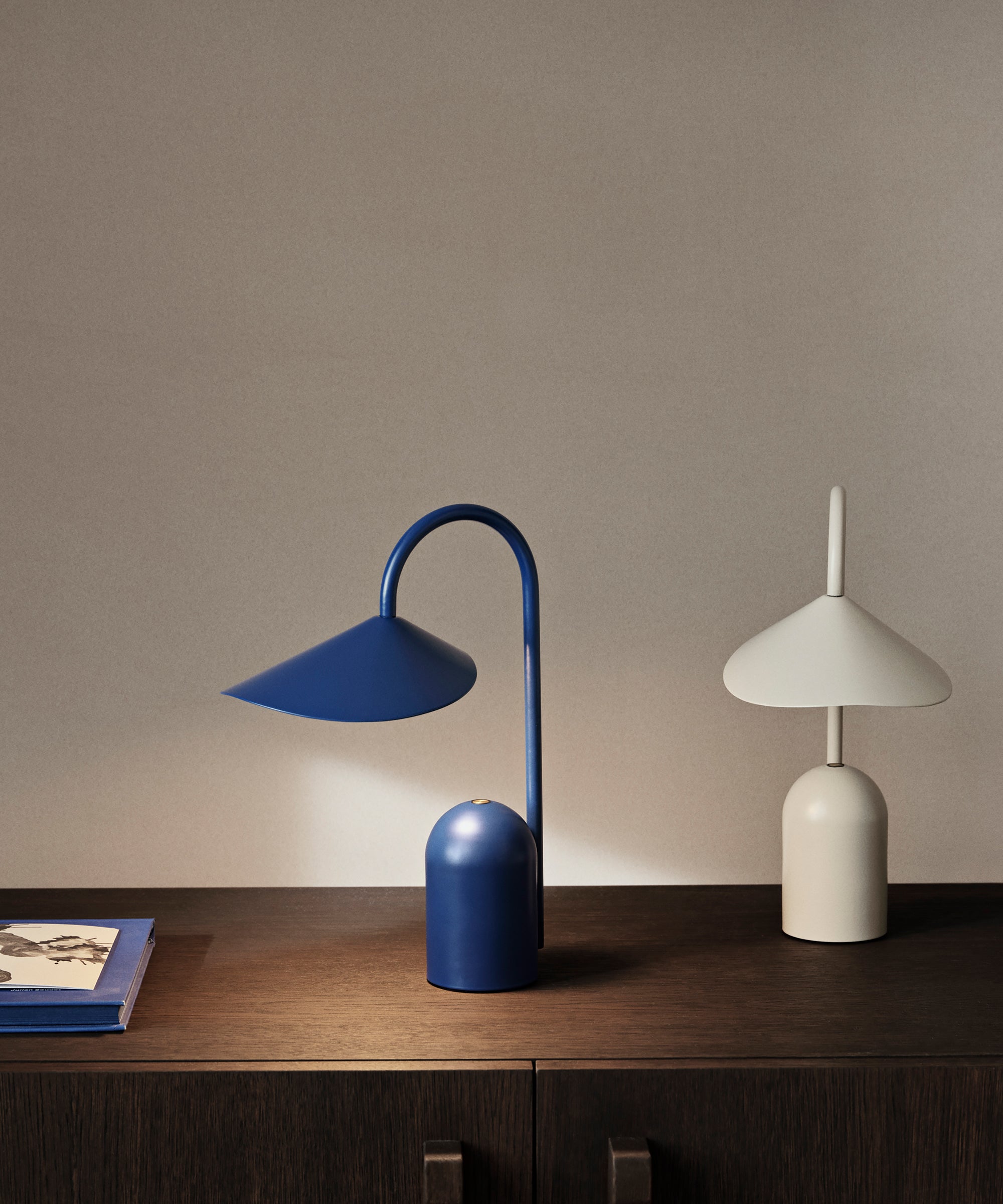 Arum Portable Lamp